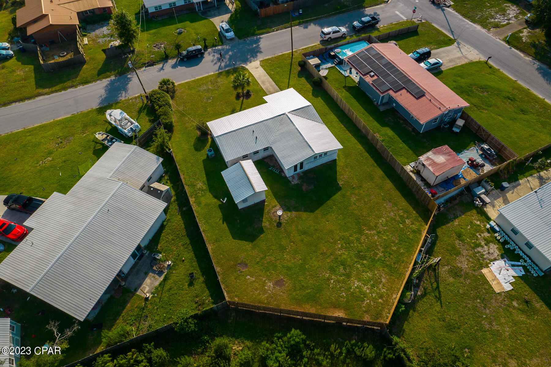 Hentz 1st Add Unit B - Residential