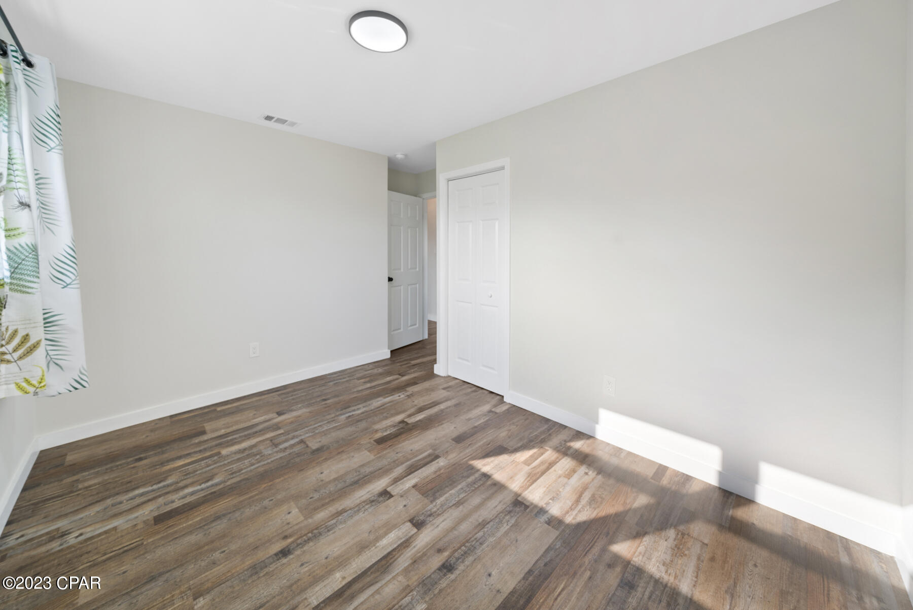 Hentz 1st Add Unit B - Residential