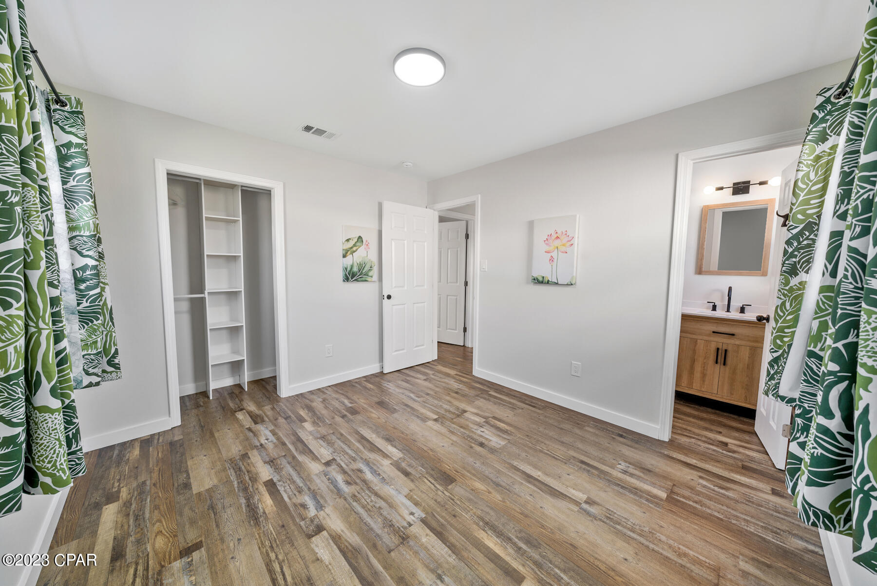 Hentz 1st Add Unit B - Residential