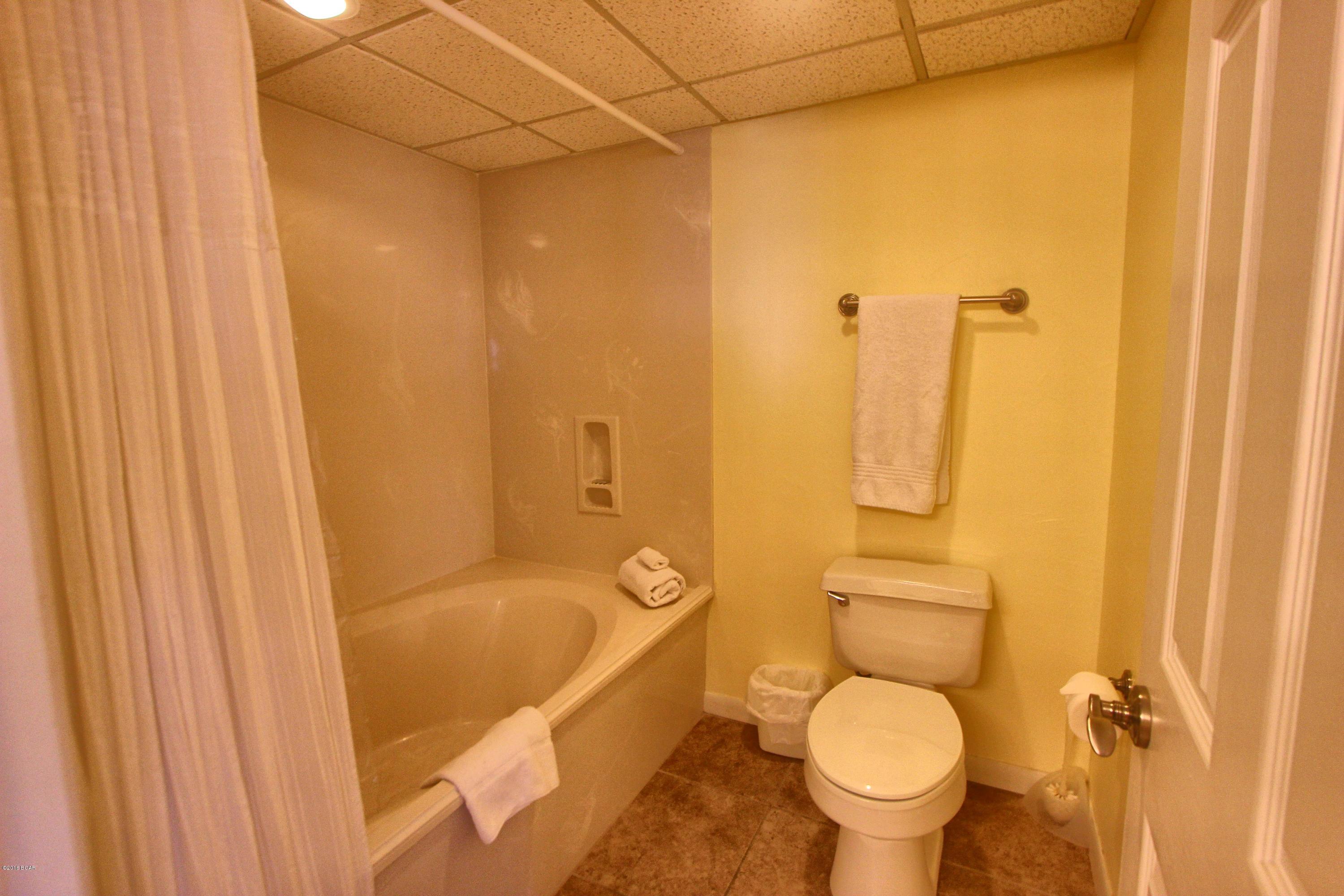 Long Beach Towers II - Residential