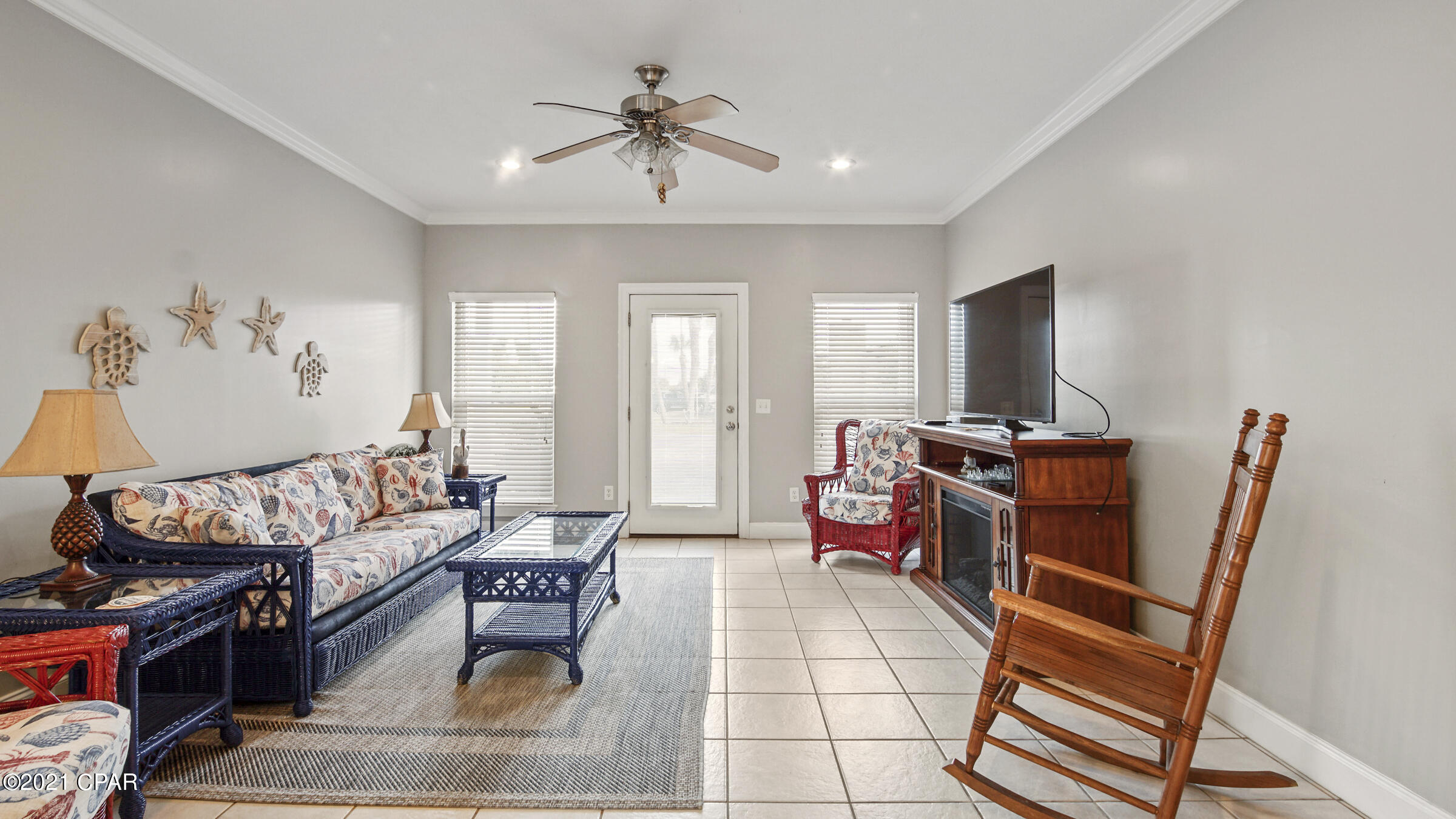 Laguna Beach Estates 2nd Add - Residential