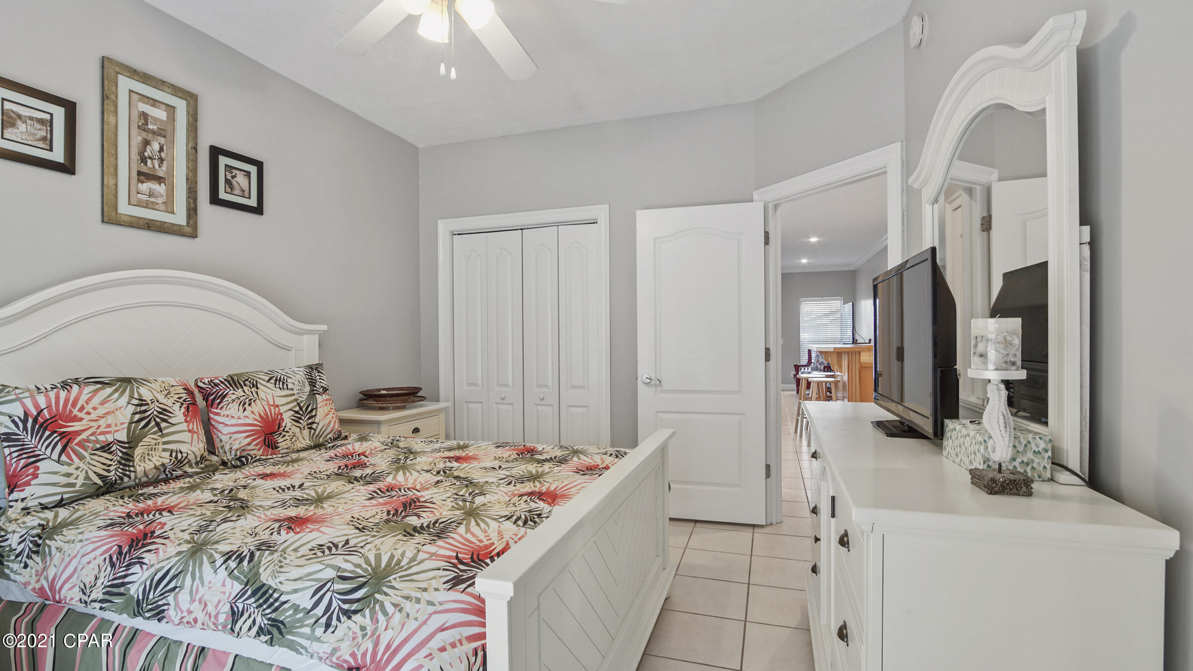 Laguna Beach Estates 2nd Add - Residential