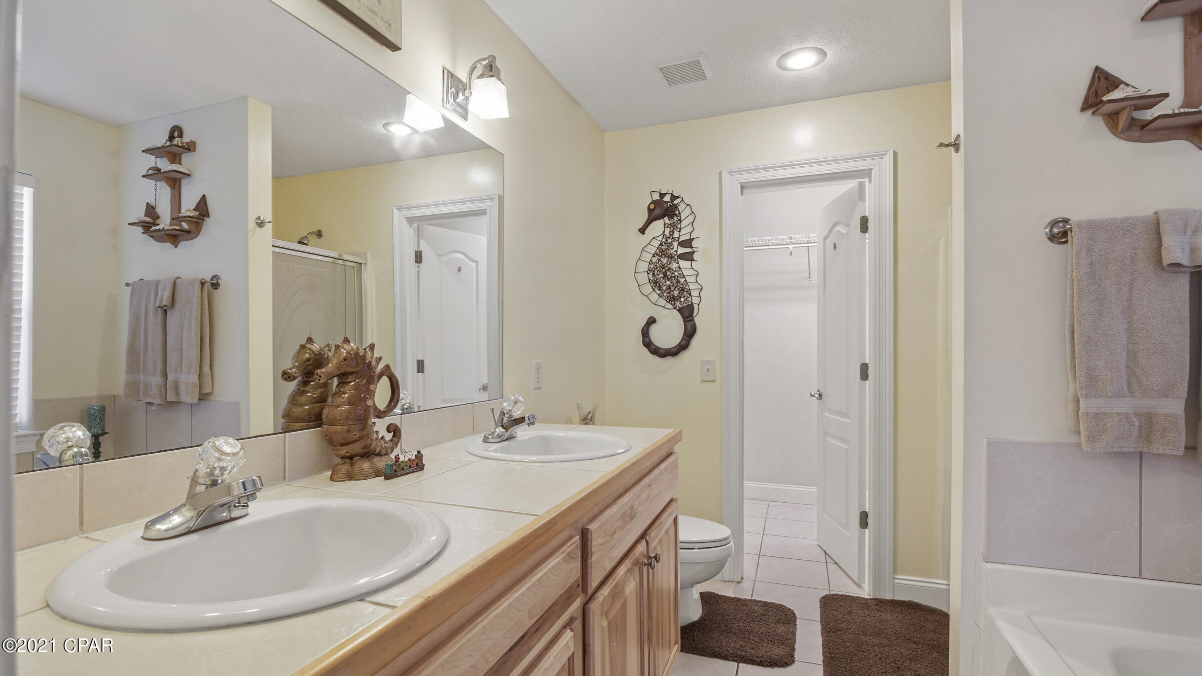 Laguna Beach Estates 2nd Add - Residential