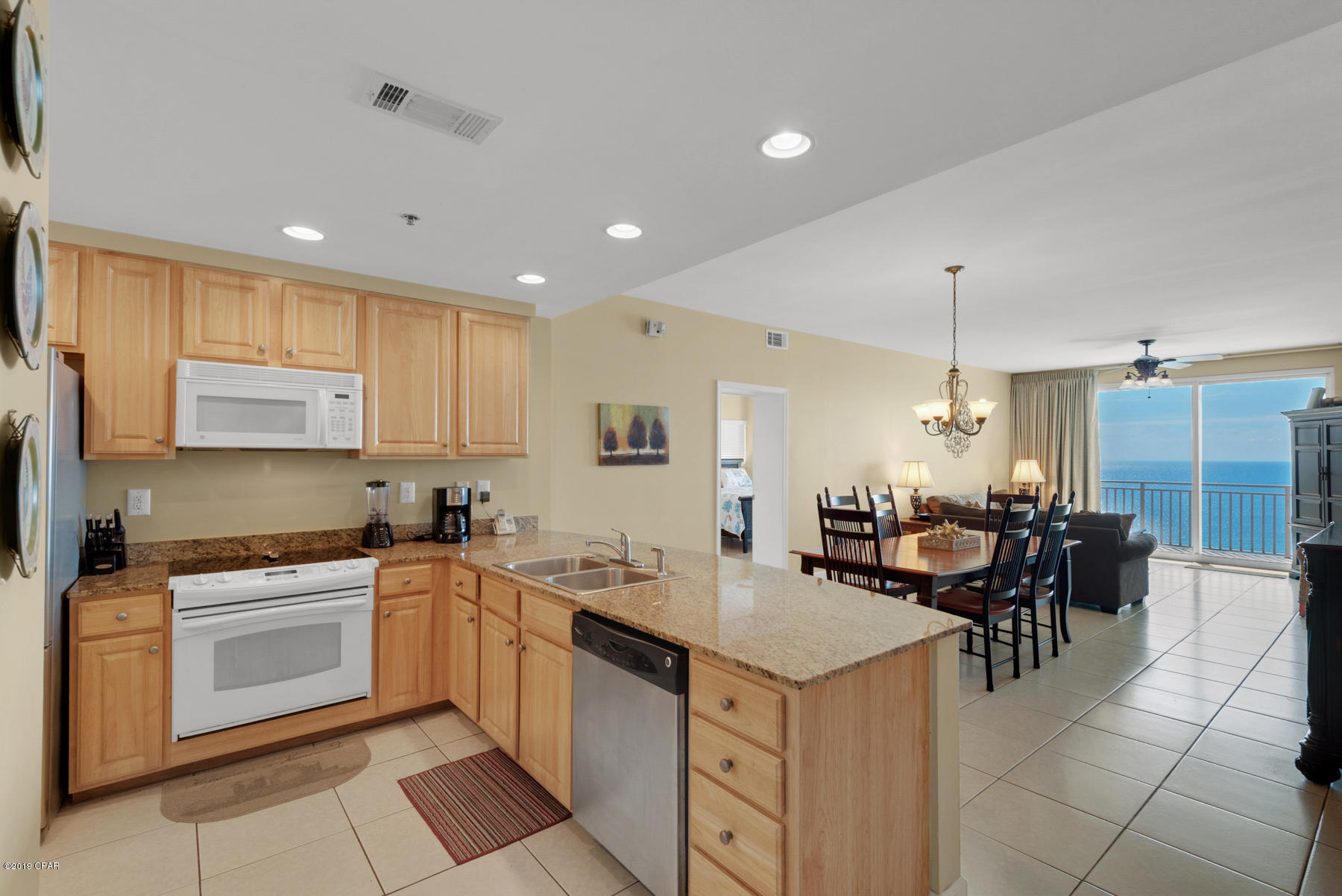 Splash Condo - Residential