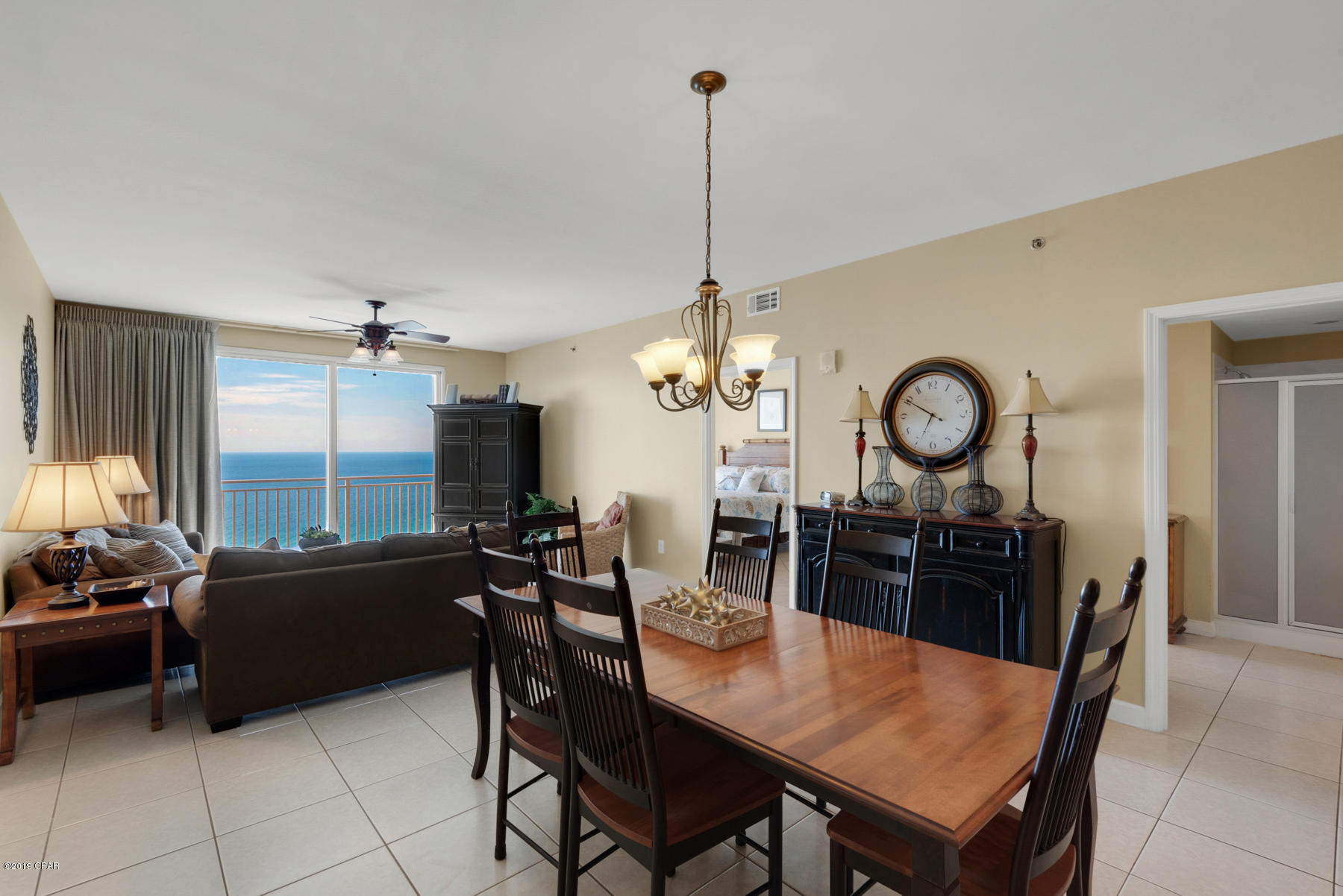 Splash Condo - Residential