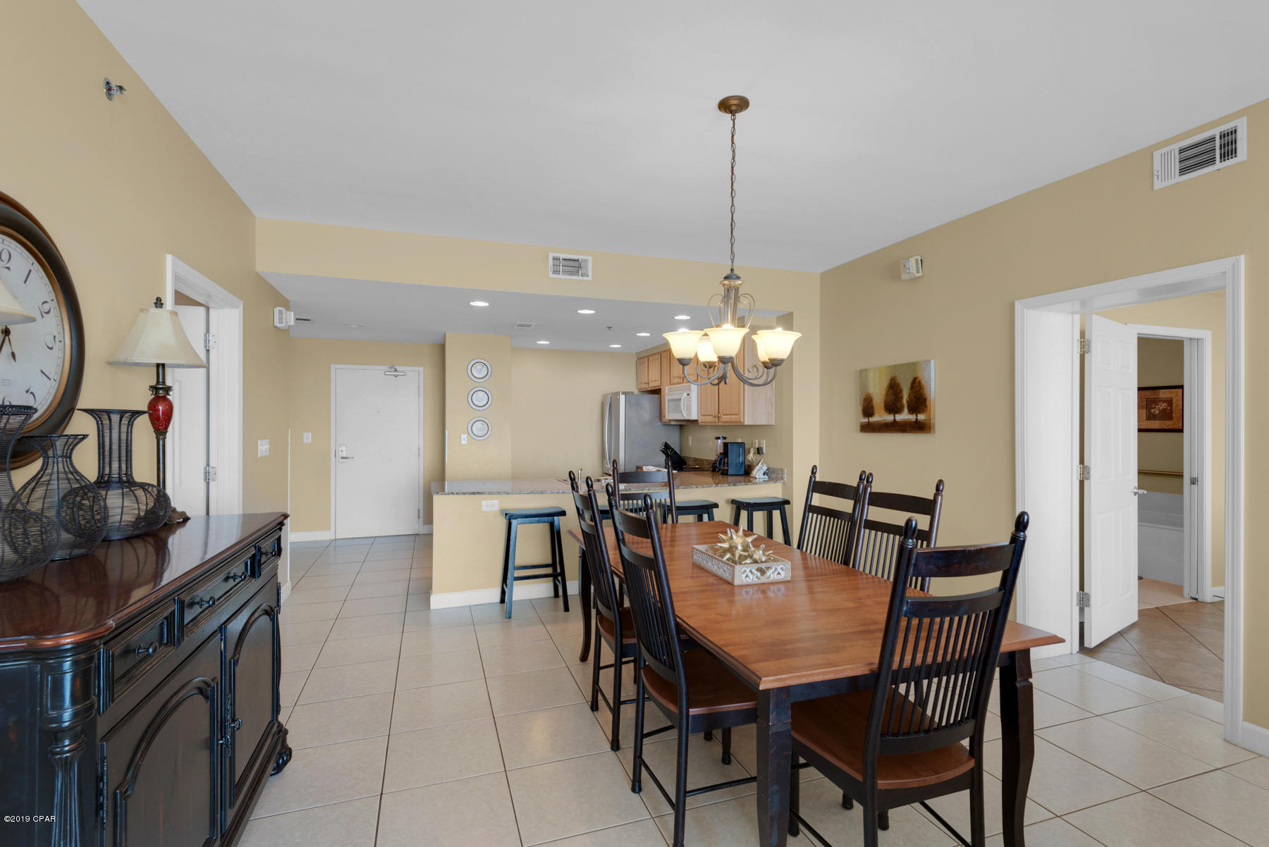 Splash Condo - Residential