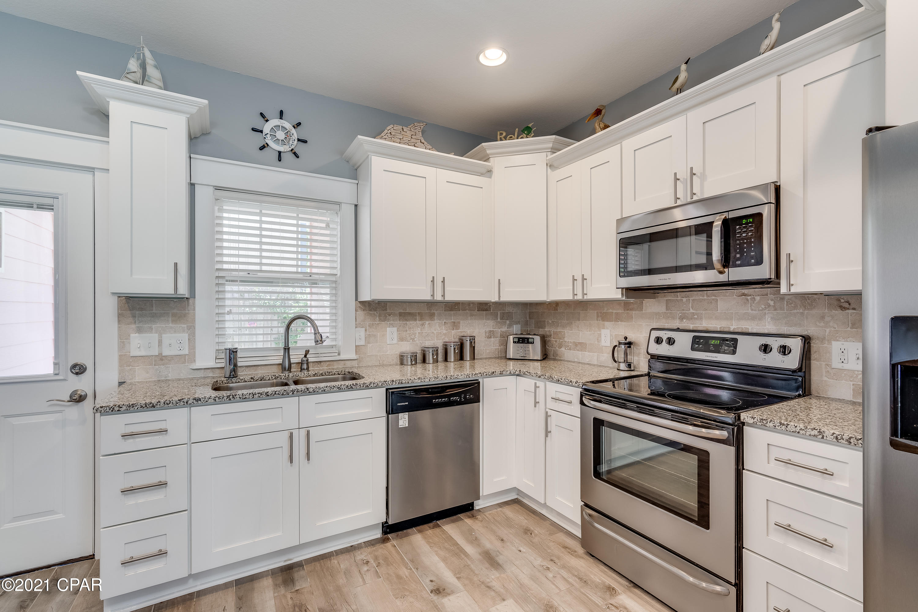 Paradise Grove - Residential