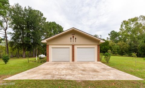 A home in Caryville