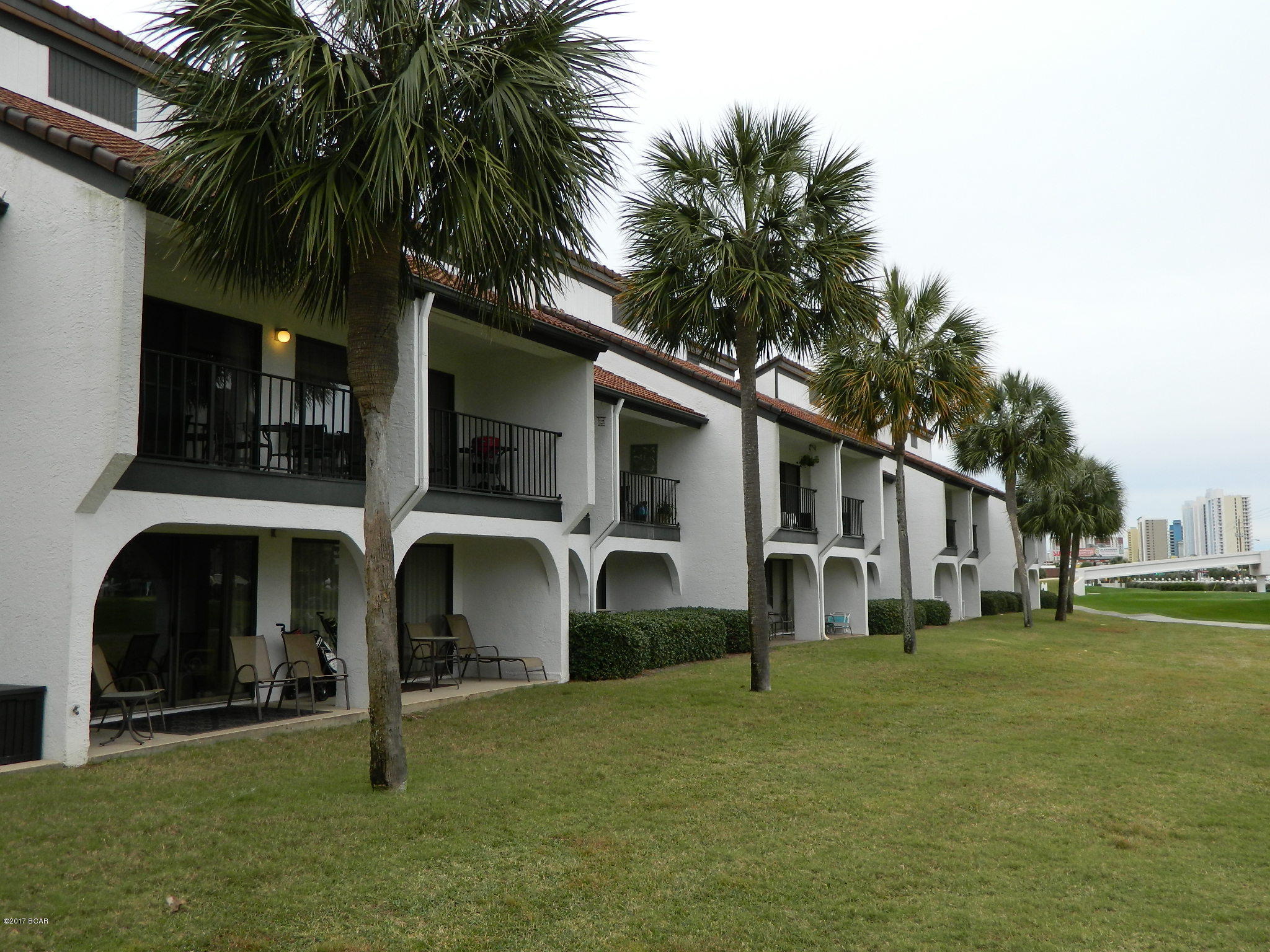 Edgewater Golf Villas V-B - Residential