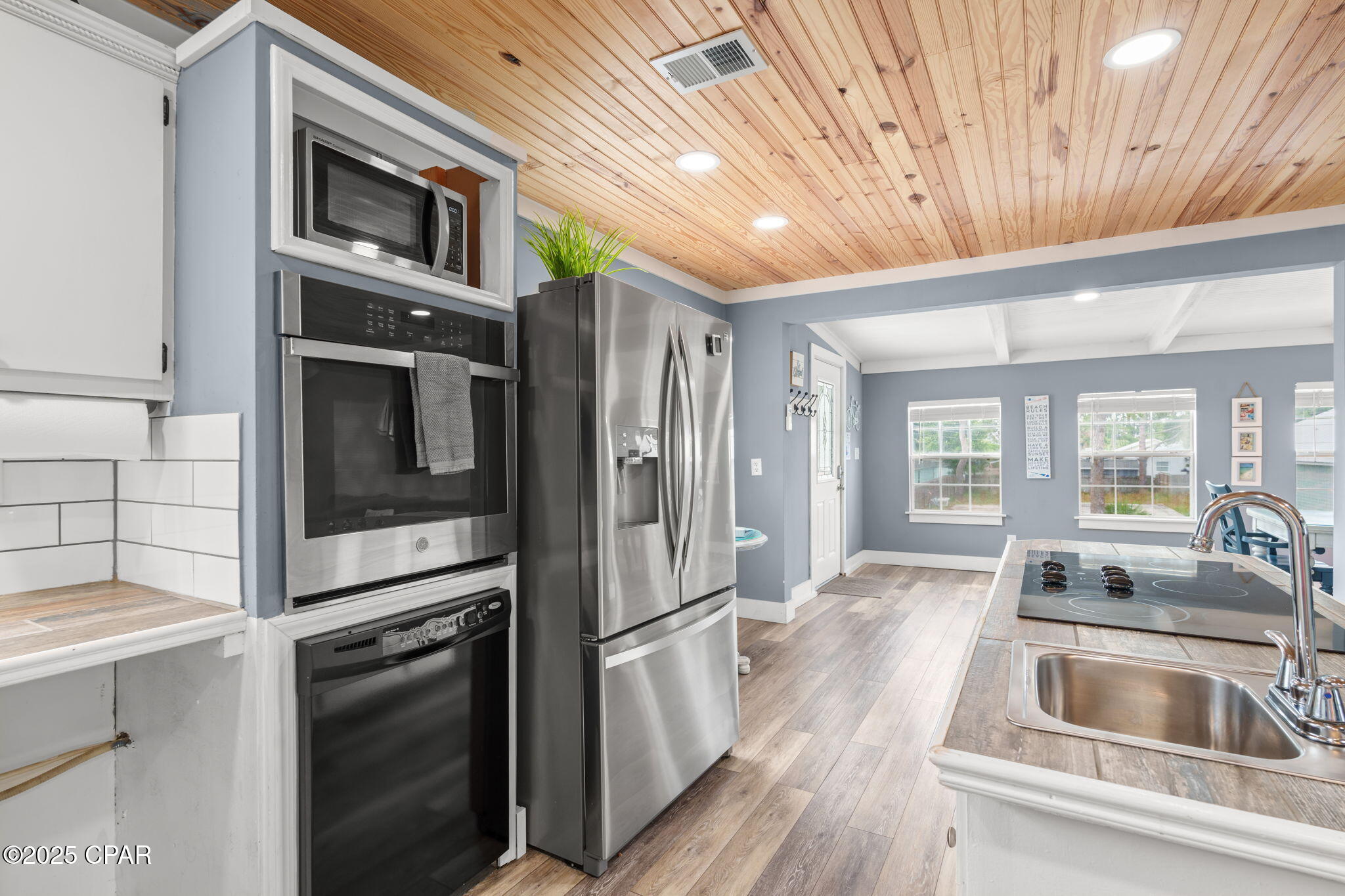 Holiday Beach Unit 13 - Residential