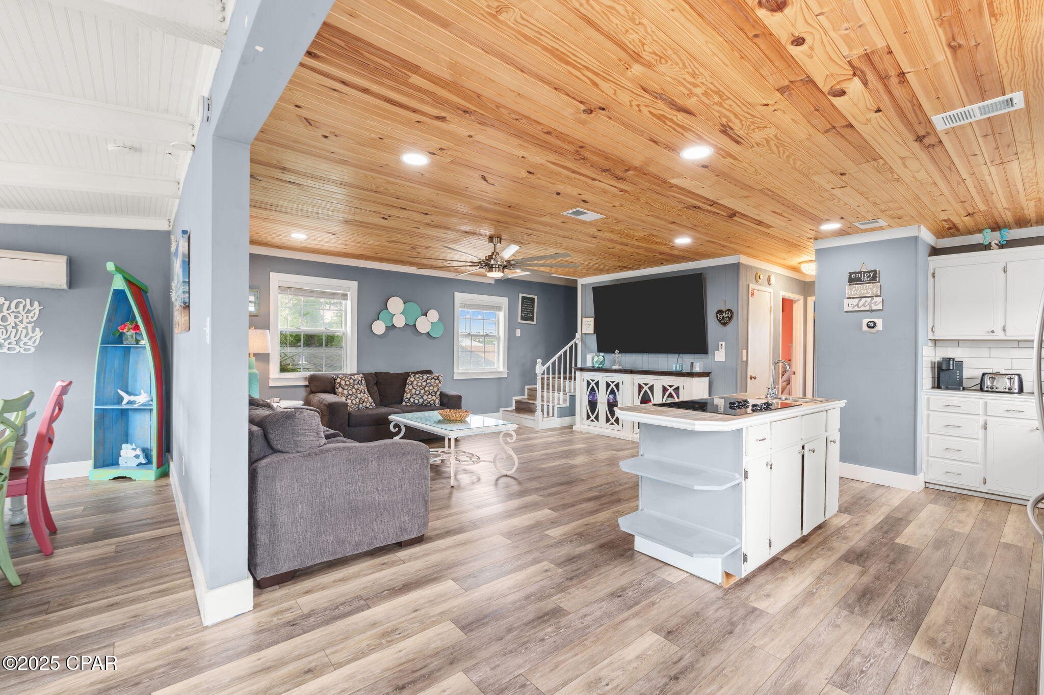 Holiday Beach Unit 13 - Residential