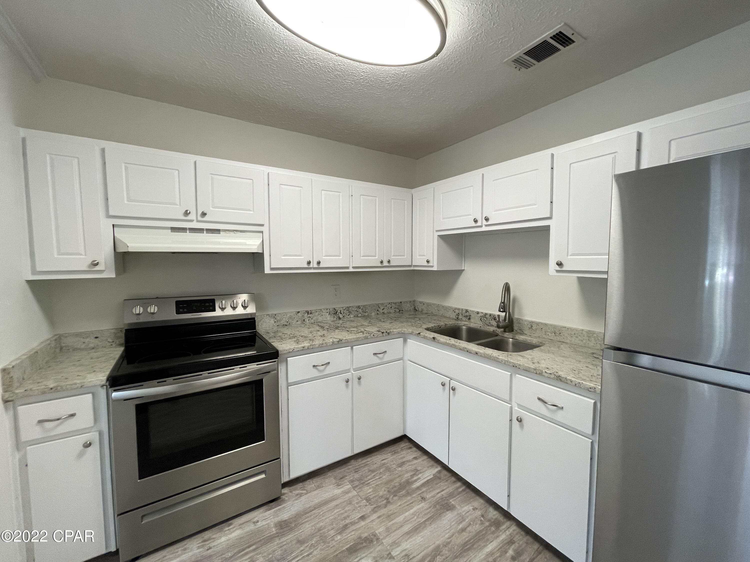 [No Recorded Subdiv] - Residential Lease