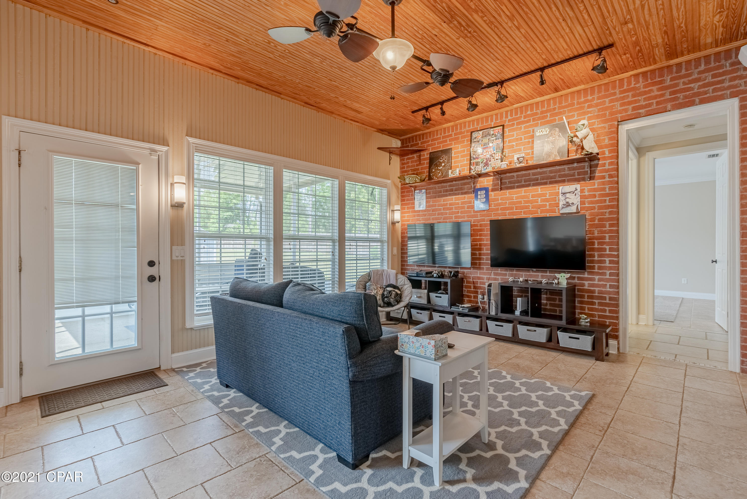 White Oaks - Residential