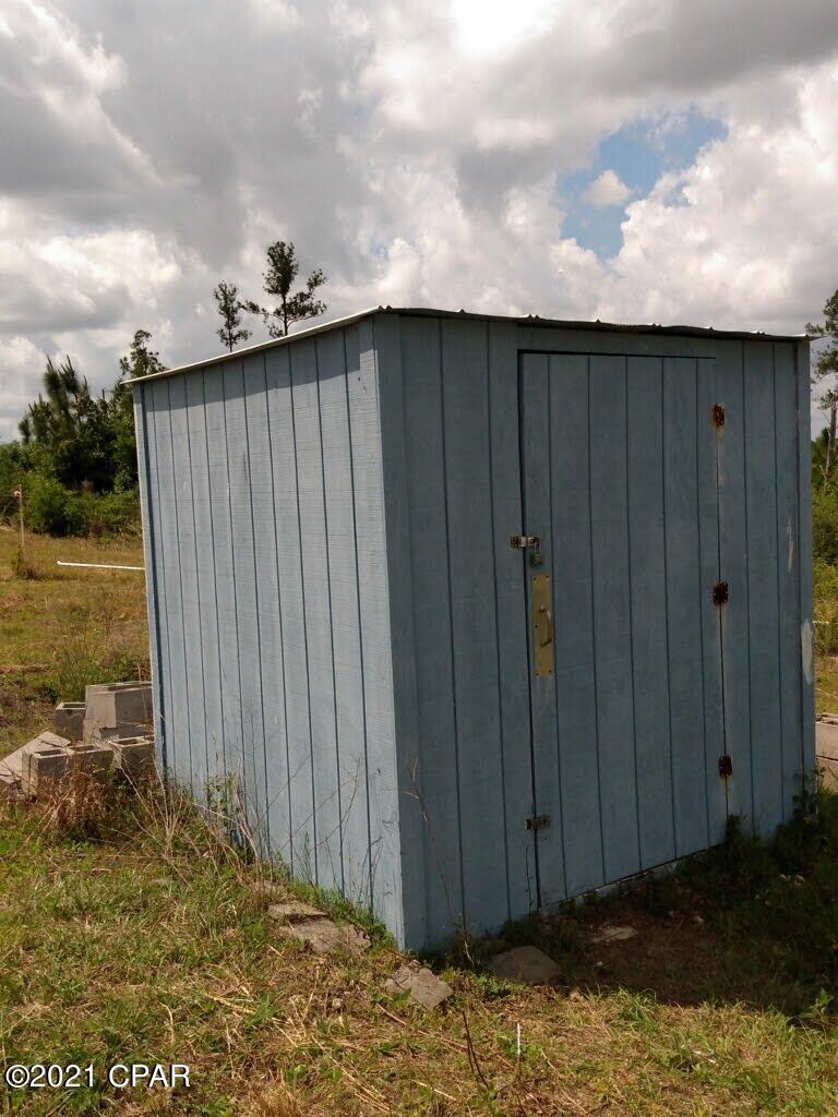 Compass Lake In The Hills - Land