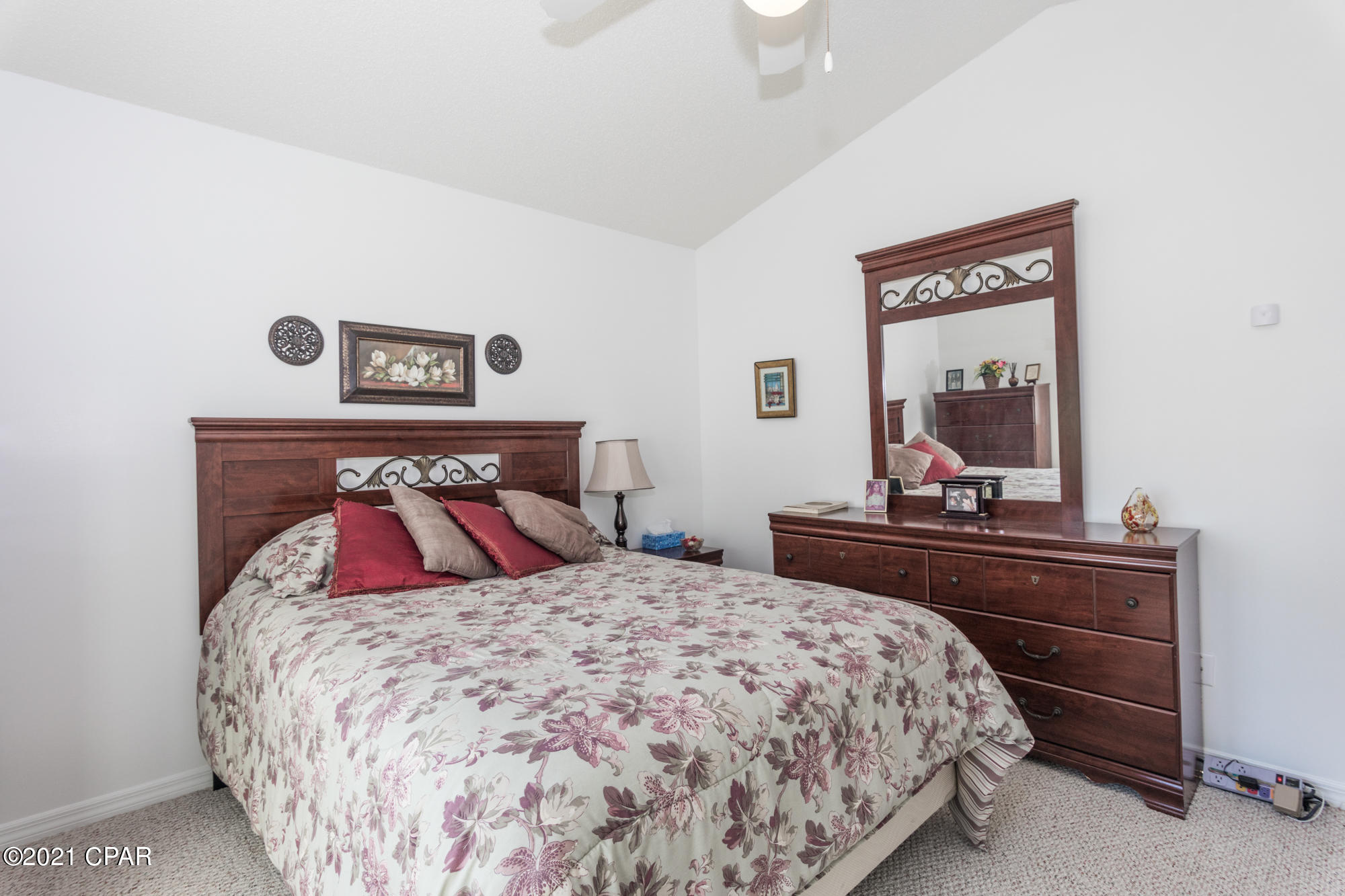 Colony Club - Residential