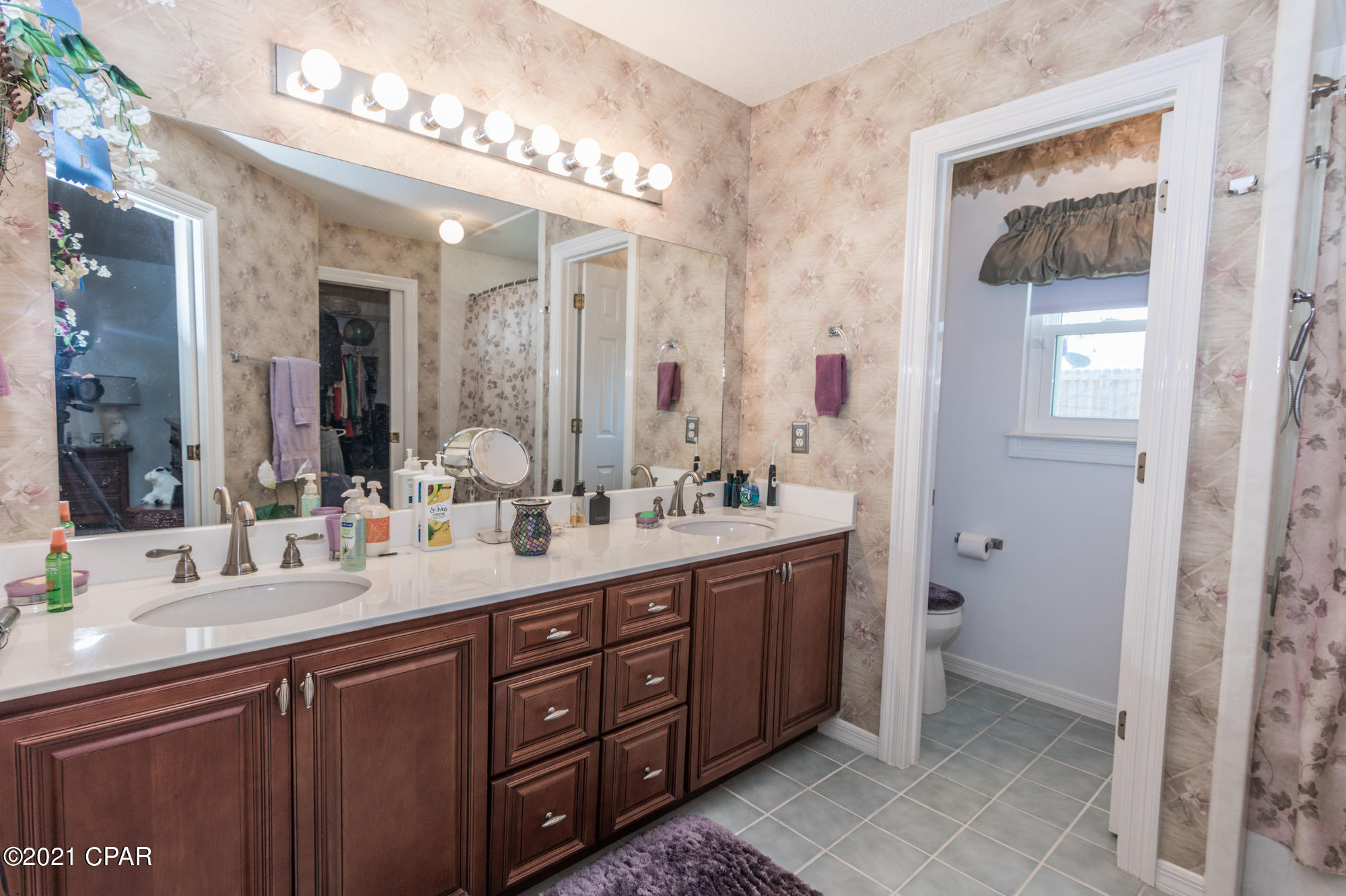 Colony Club - Residential