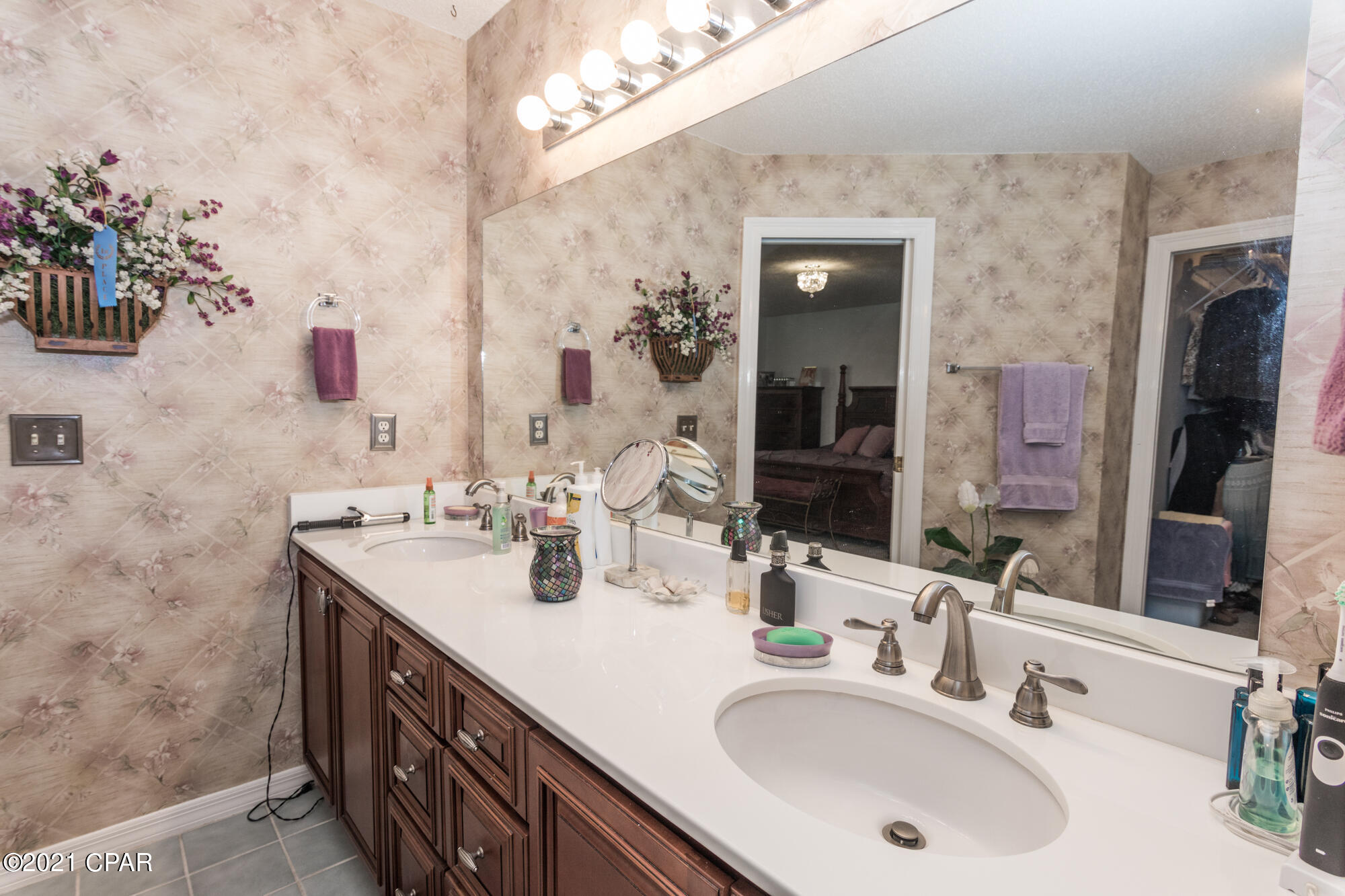 Colony Club - Residential