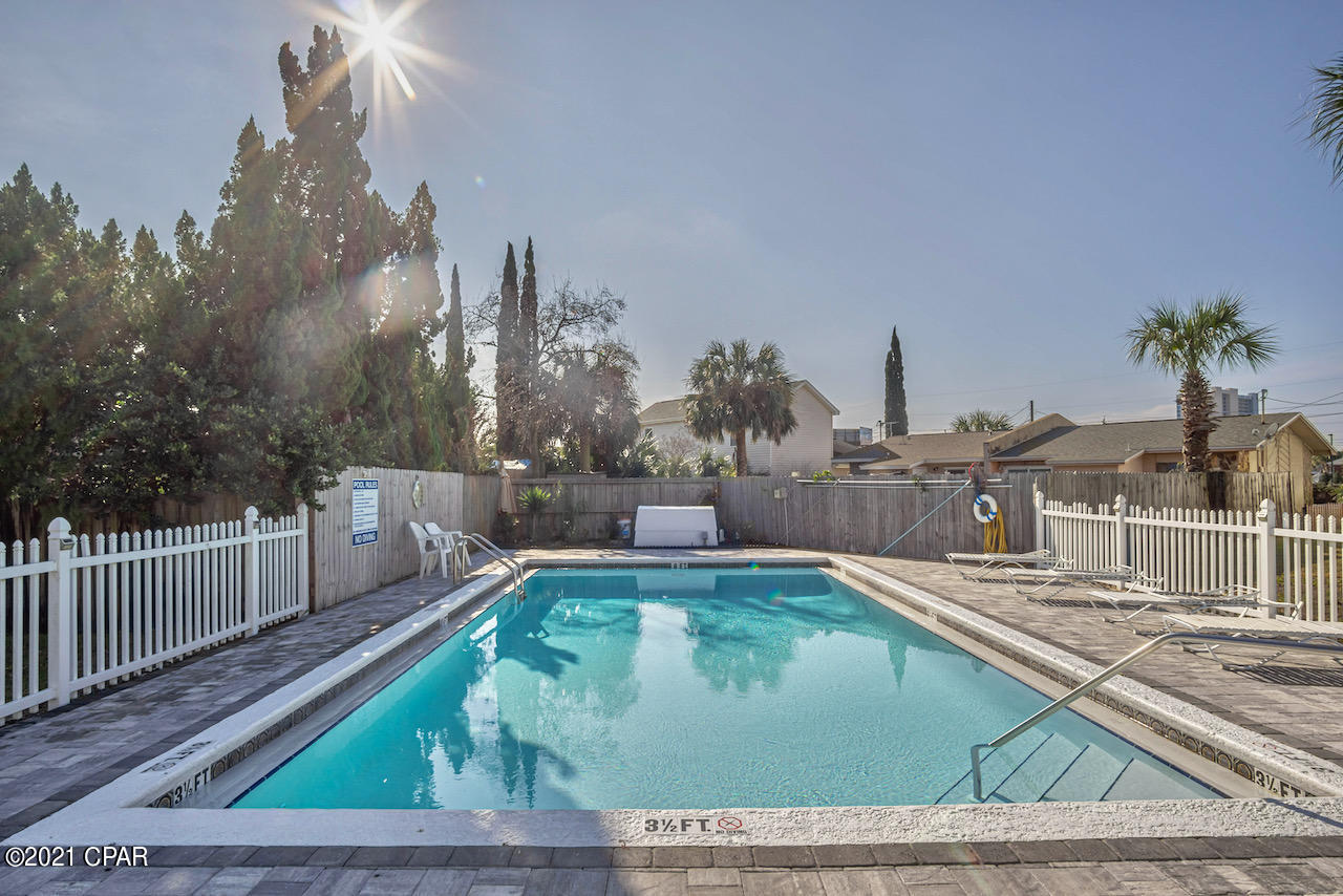 El Centro Villas Ph 1 - Residential