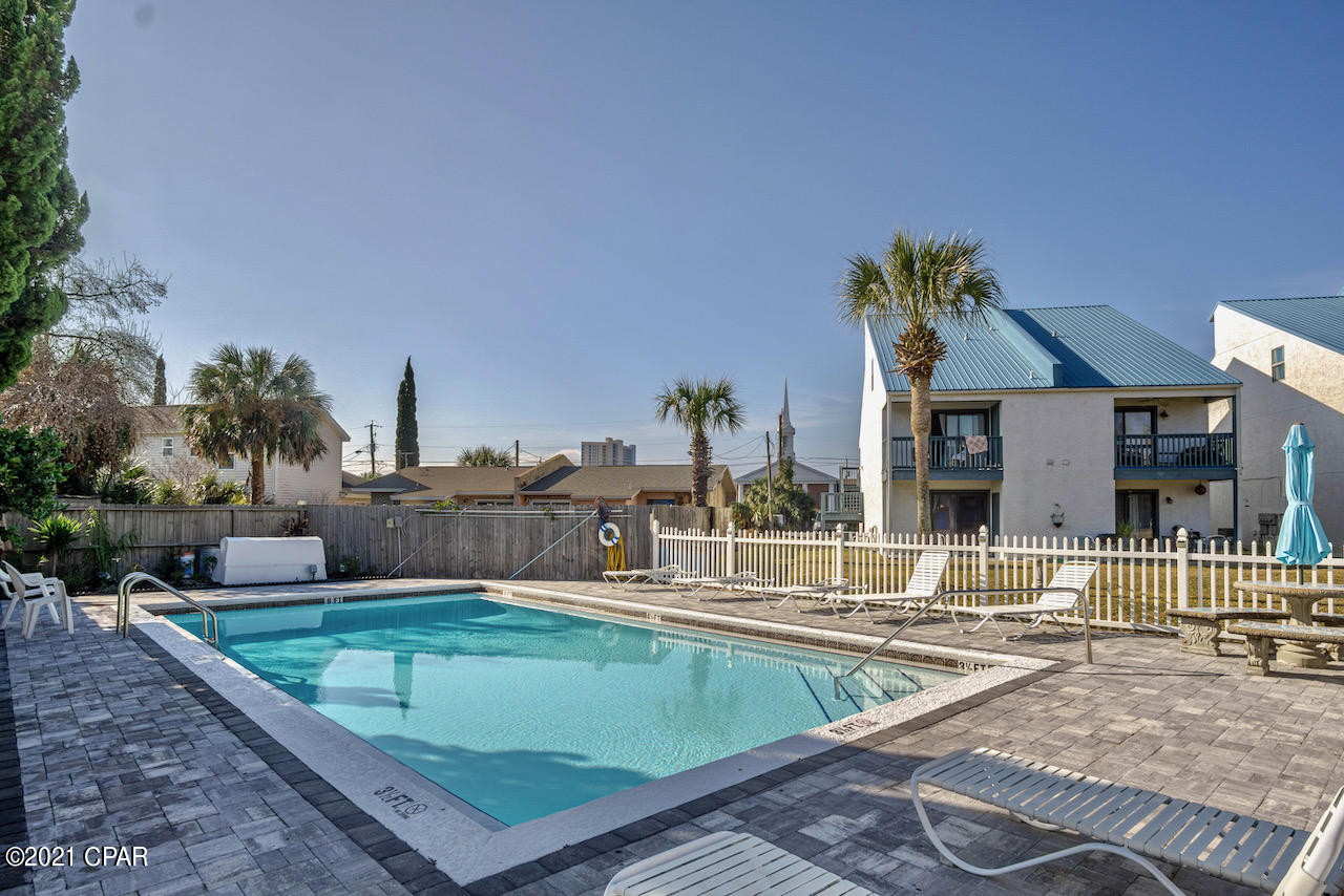 El Centro Villas Ph 1 - Residential