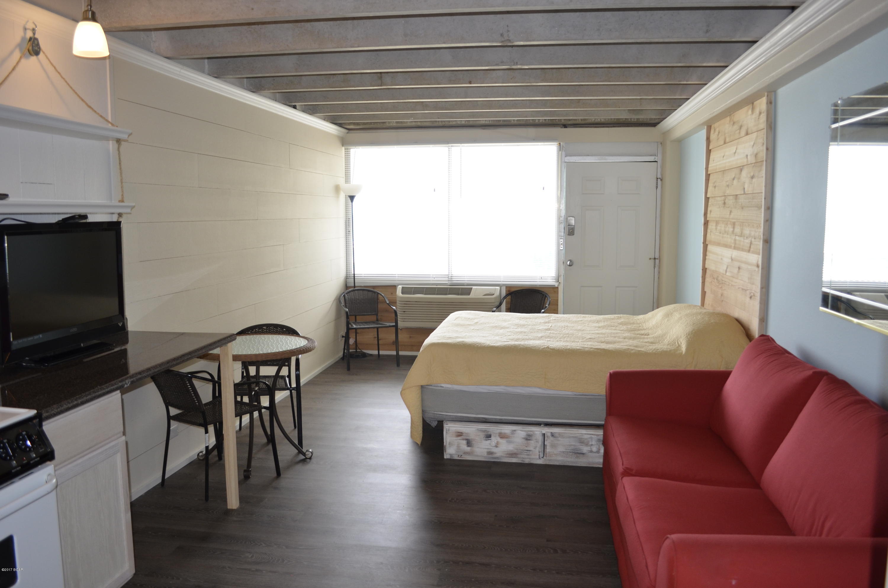 Fontainebleau Terrace - Residential