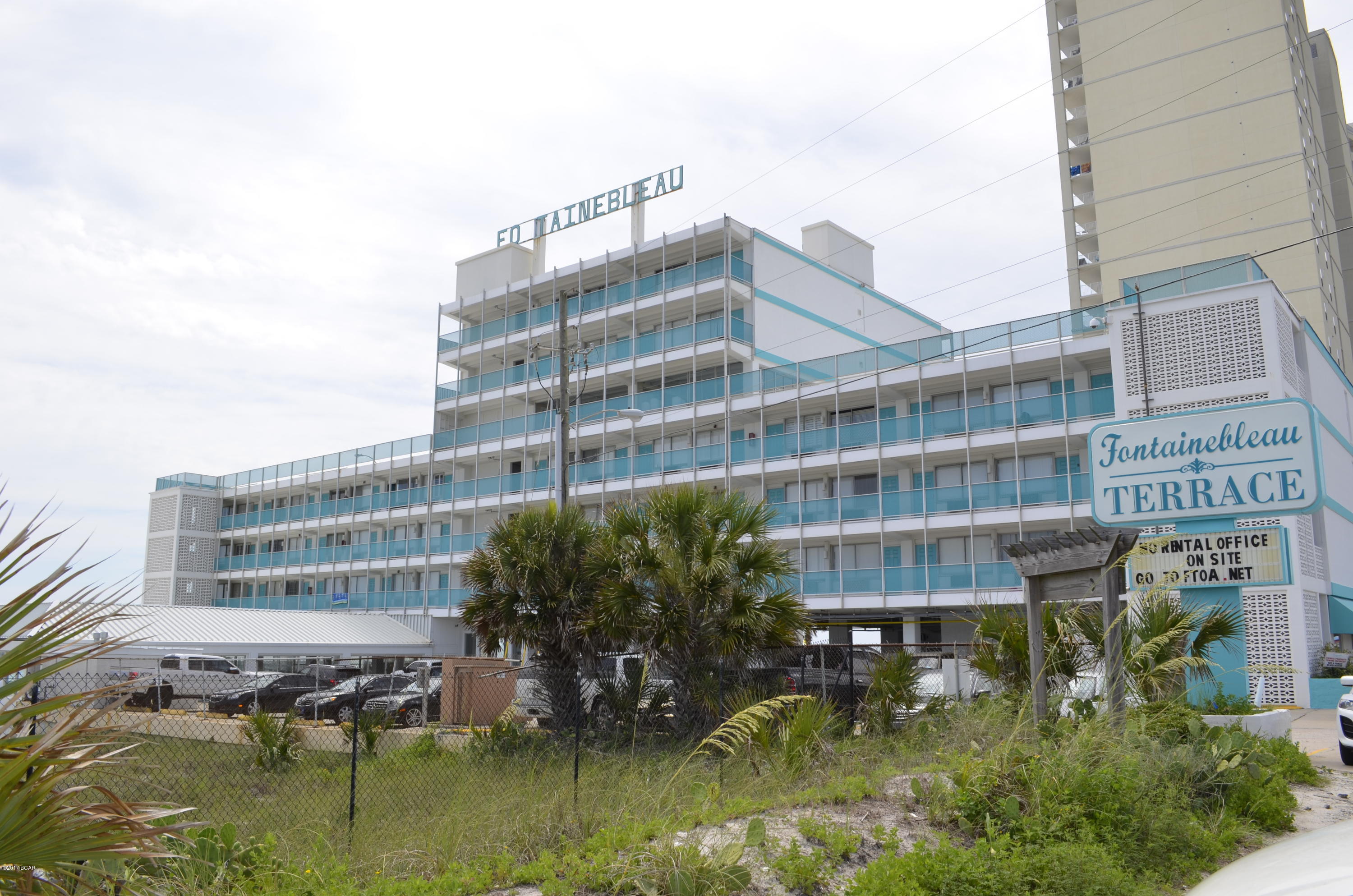 Fontainebleau Terrace - Residential