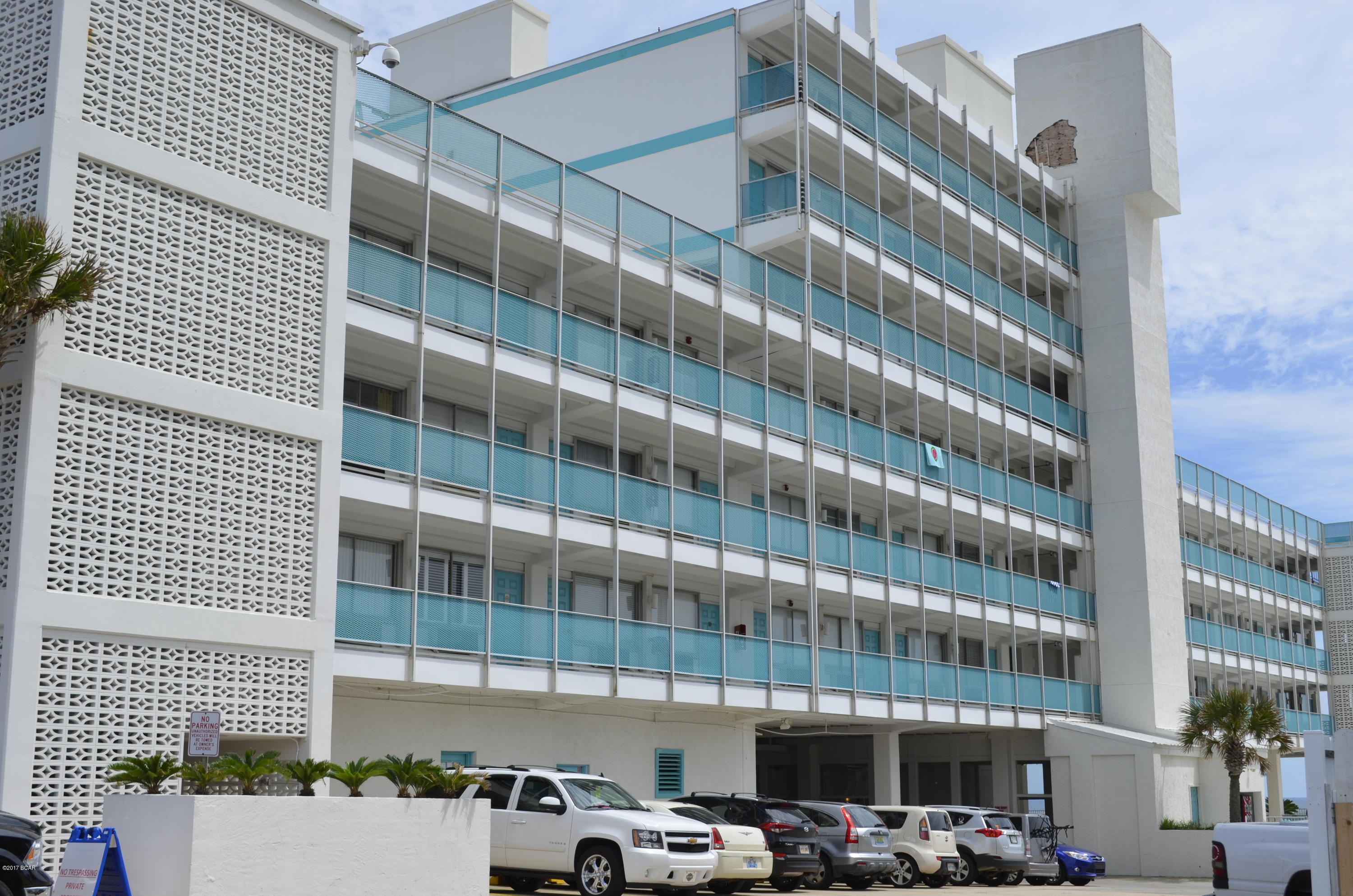 Fontainebleau Terrace - Residential