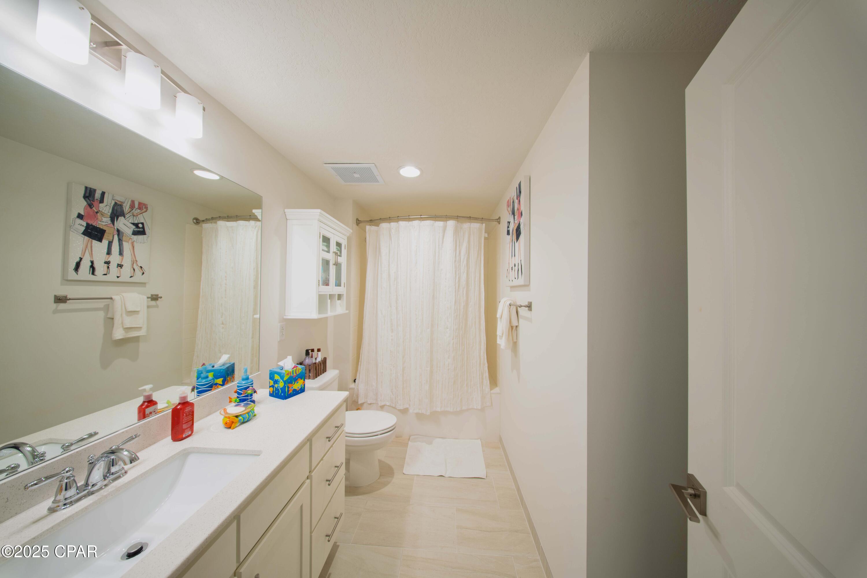 Calypso Towers III - Residential