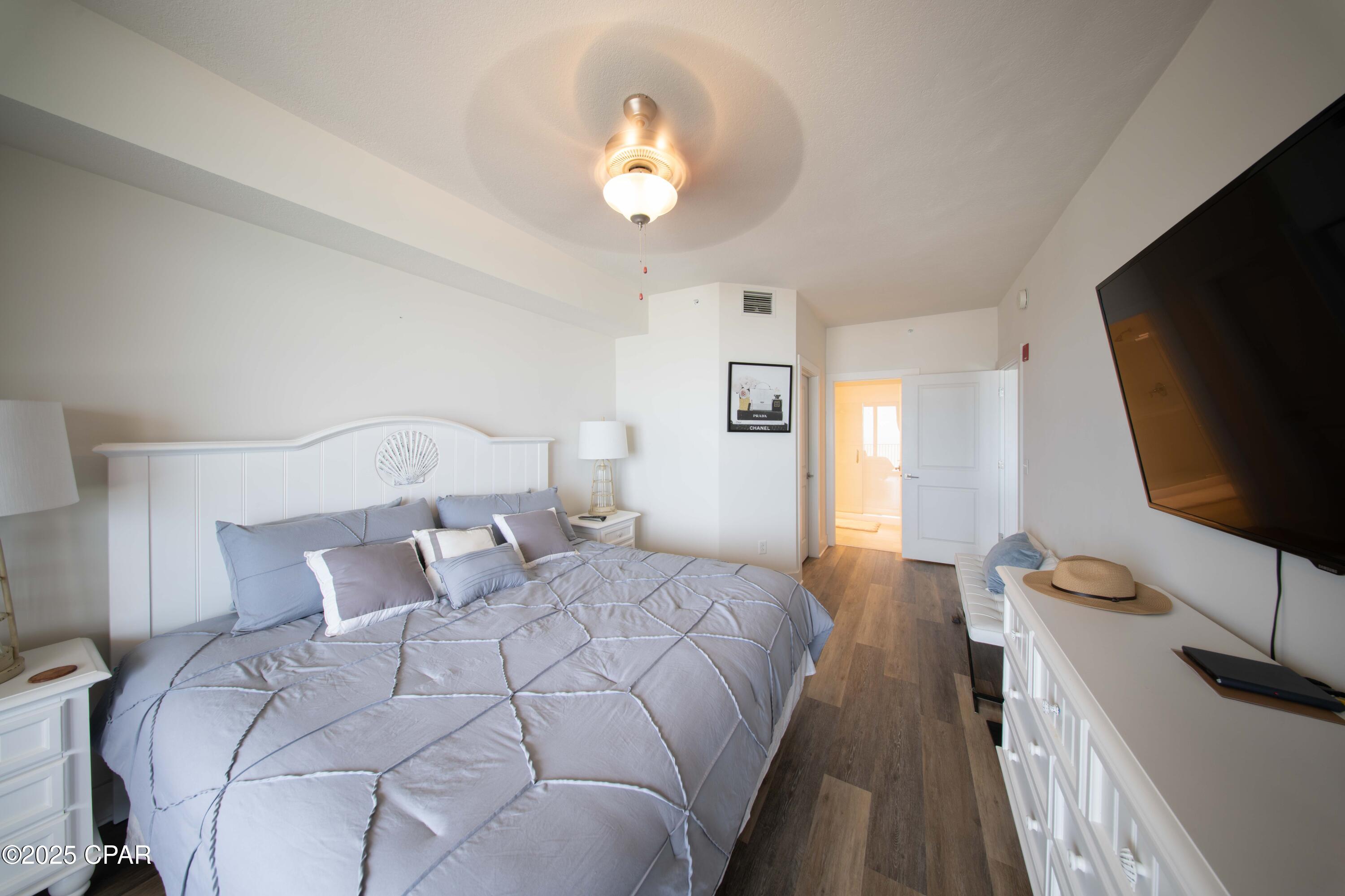 Calypso Towers III - Residential