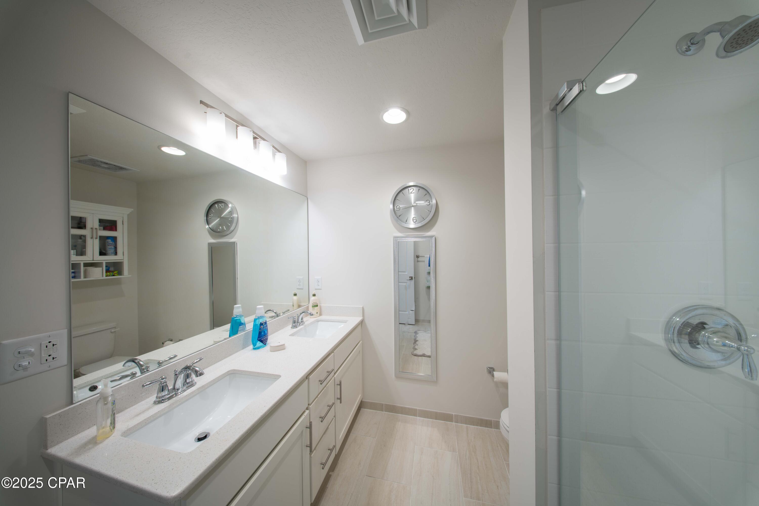 Calypso Towers III - Residential