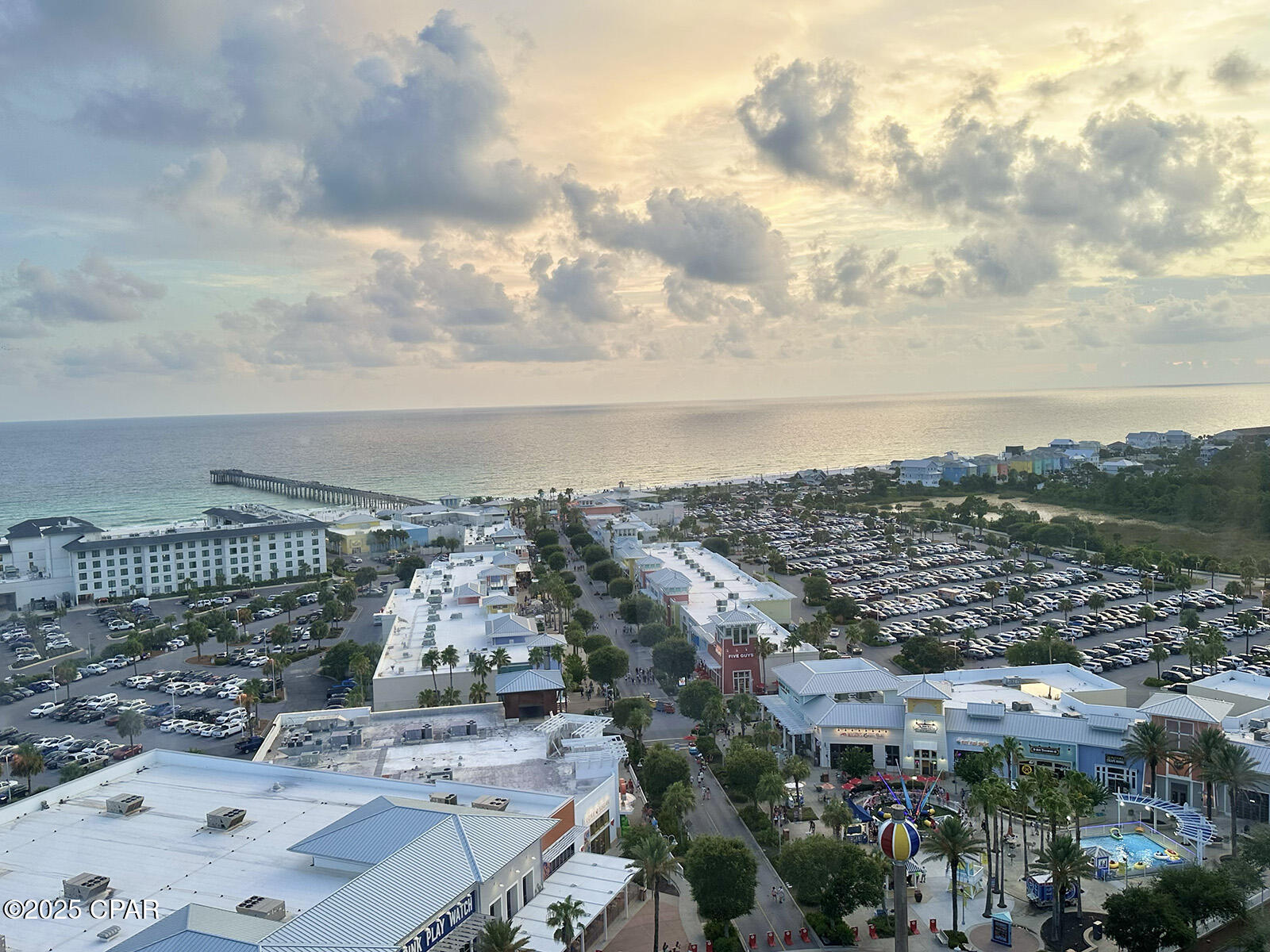 Calypso Towers III - Residential