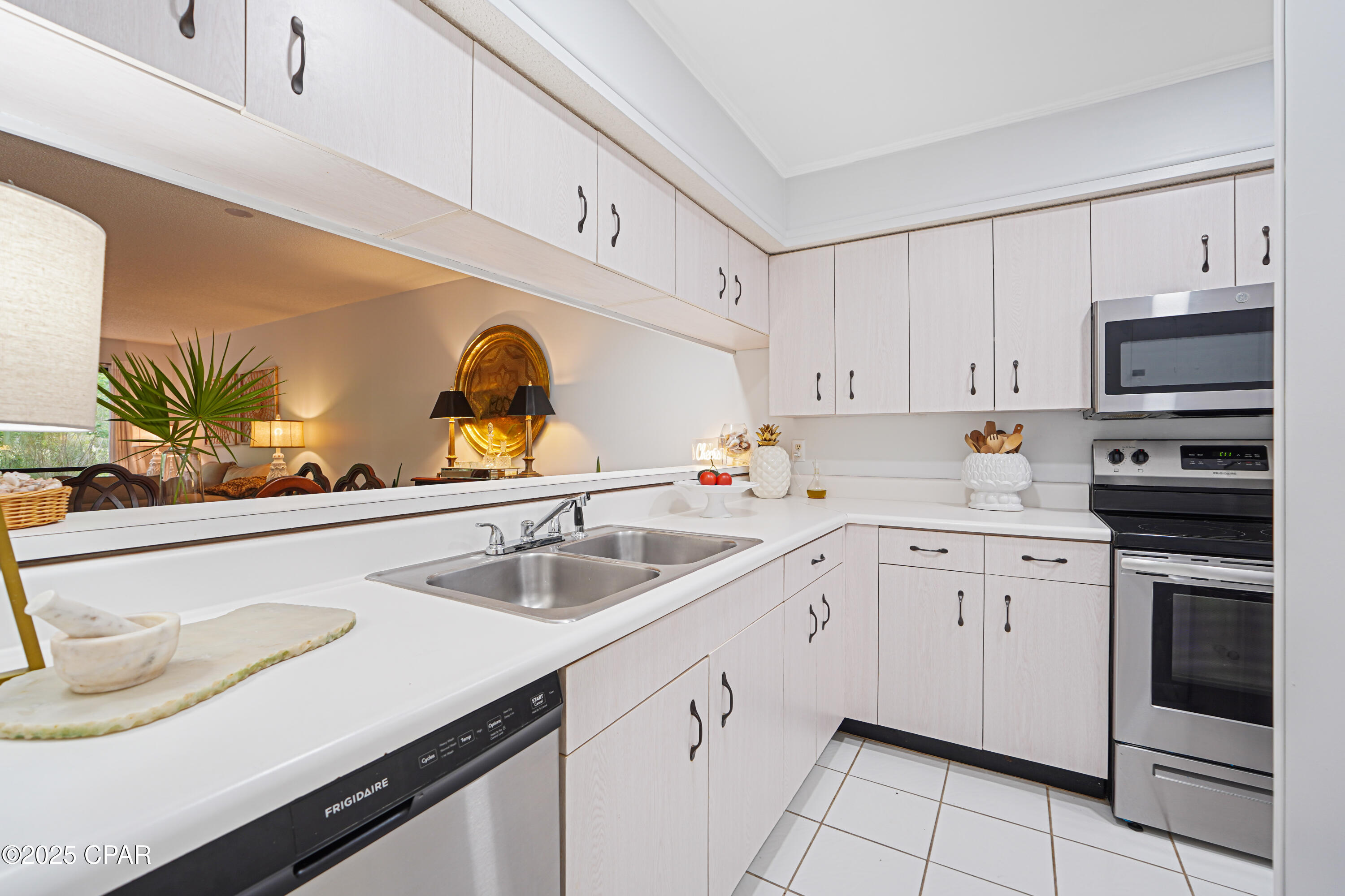 Hombre Golf Village - Residential