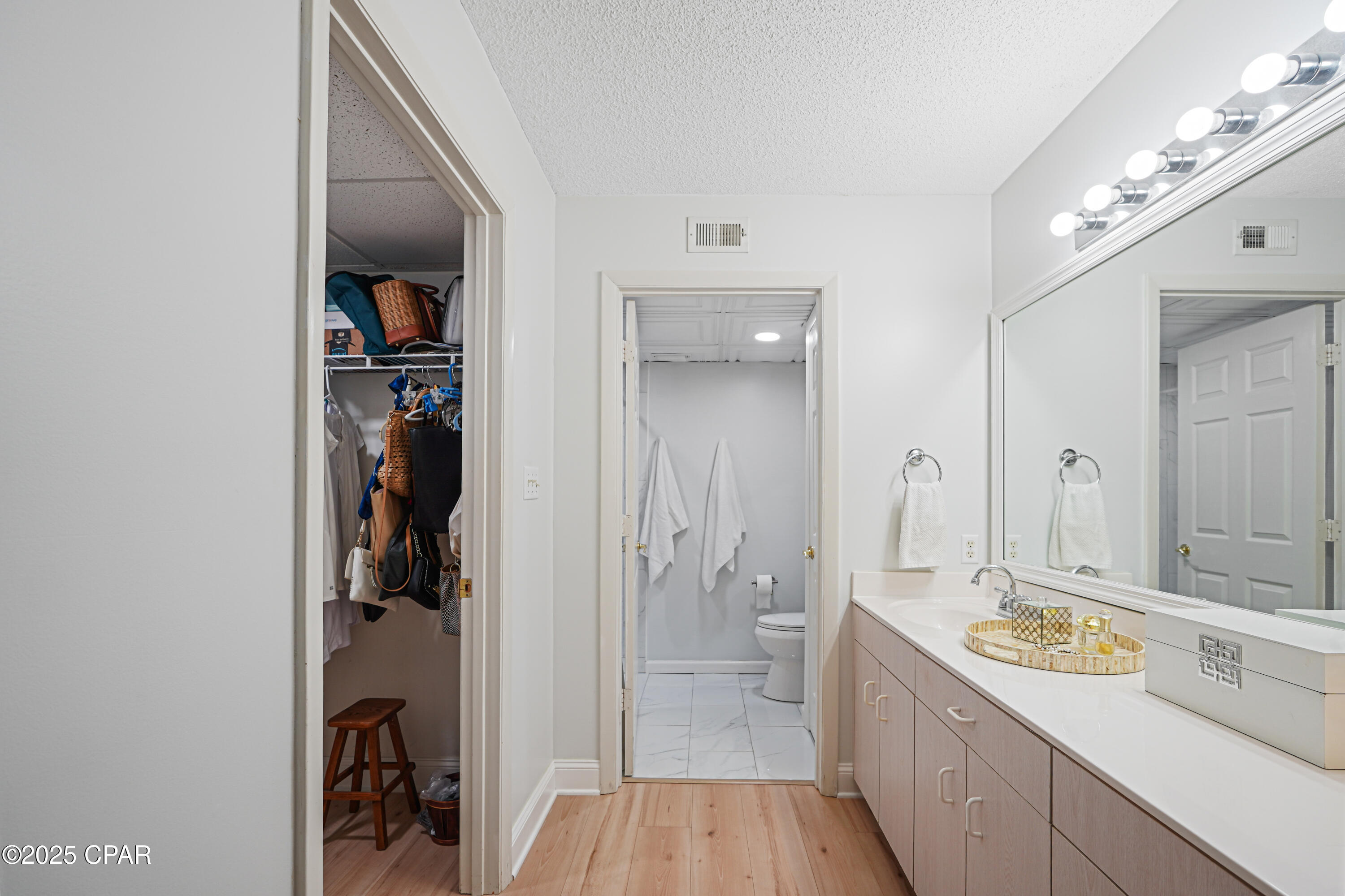 Hombre Golf Village - Residential