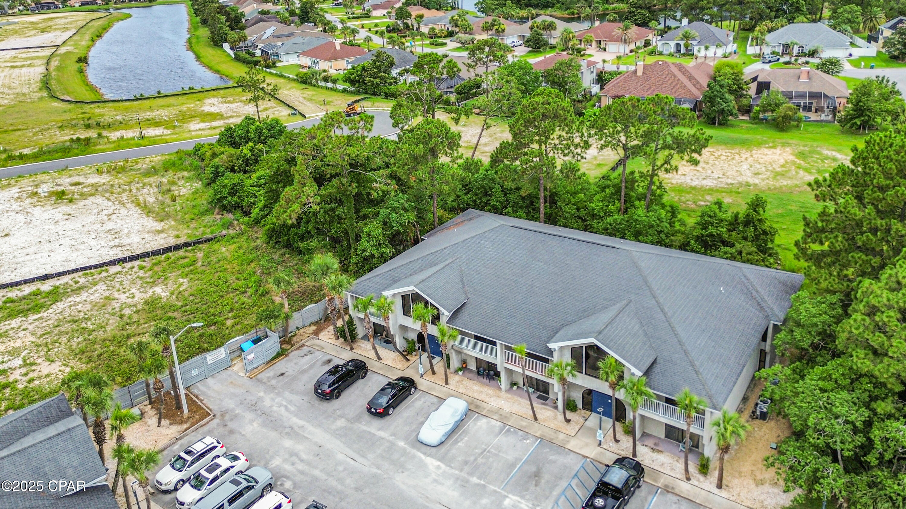 Hombre Golf Village - Residential