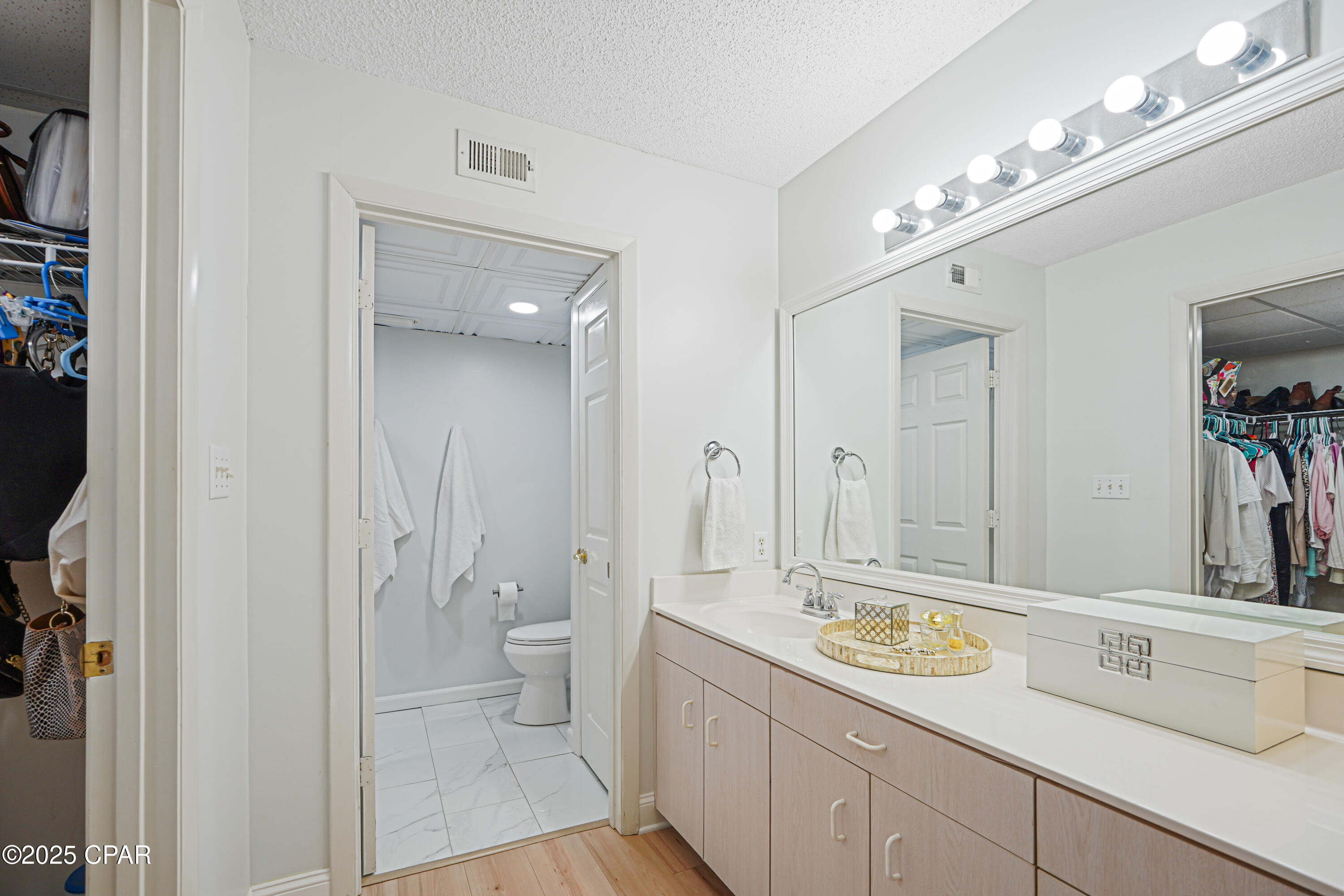 Hombre Golf Village - Residential