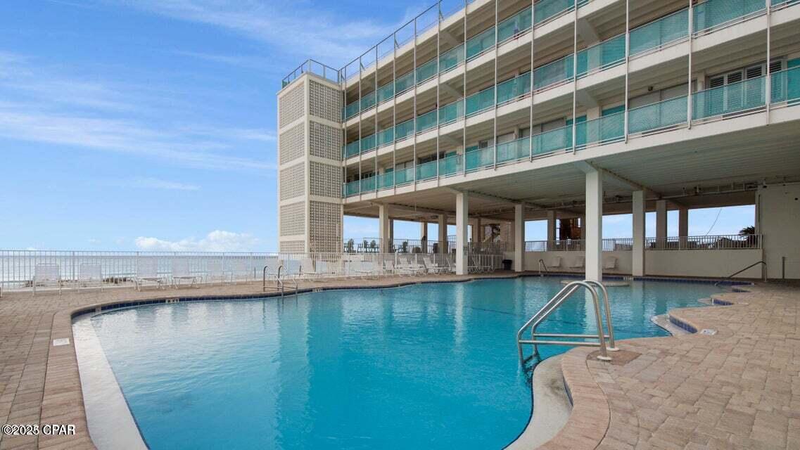 Fontainebleau Terrace - Residential Lease