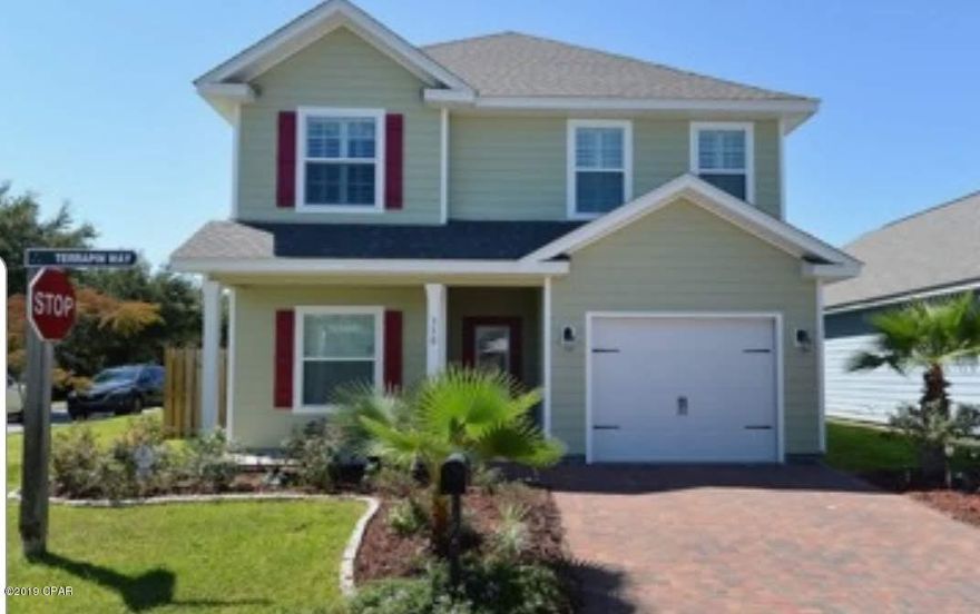 ''Motivated seller'' This corner lot in beautiful Turtle Cove is a a 4 bedroom, 3 1/2 Bath Alabaster model. It features a master en suite on the 1st and 2nd floor. Plus 2 additonal bedrooms and a game room on the 2nd floor. Hardwood flooring, granite counters, oil rubbed bronze door, plumbing and light fixtures, large covered and screened porch and privacy fenced back yard. The garage, laundry room and 1/2 bath as well as kitchen, formal dining and family room are all on the first floor. It truly is another beautiful home in the beautiful community of Turtle Cove. With all the amenities you have dreamed about. Clubhouse overlooking Lake Powell with pool, hot tub, kitchen, meeting area and exercise room. Plus 2 tennis courts and fishing pier and a beautiful amphitheatre/park.