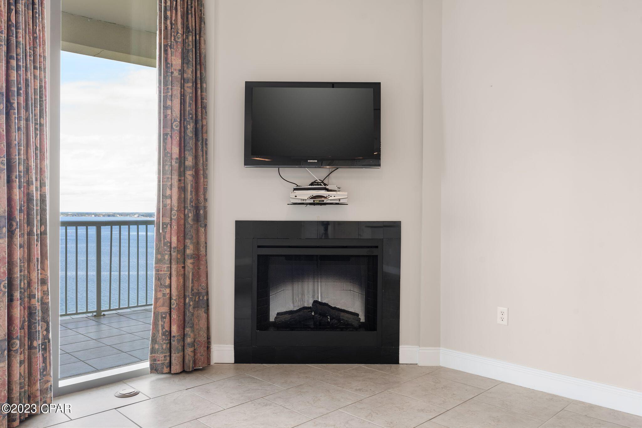 Marina Landing - Residential