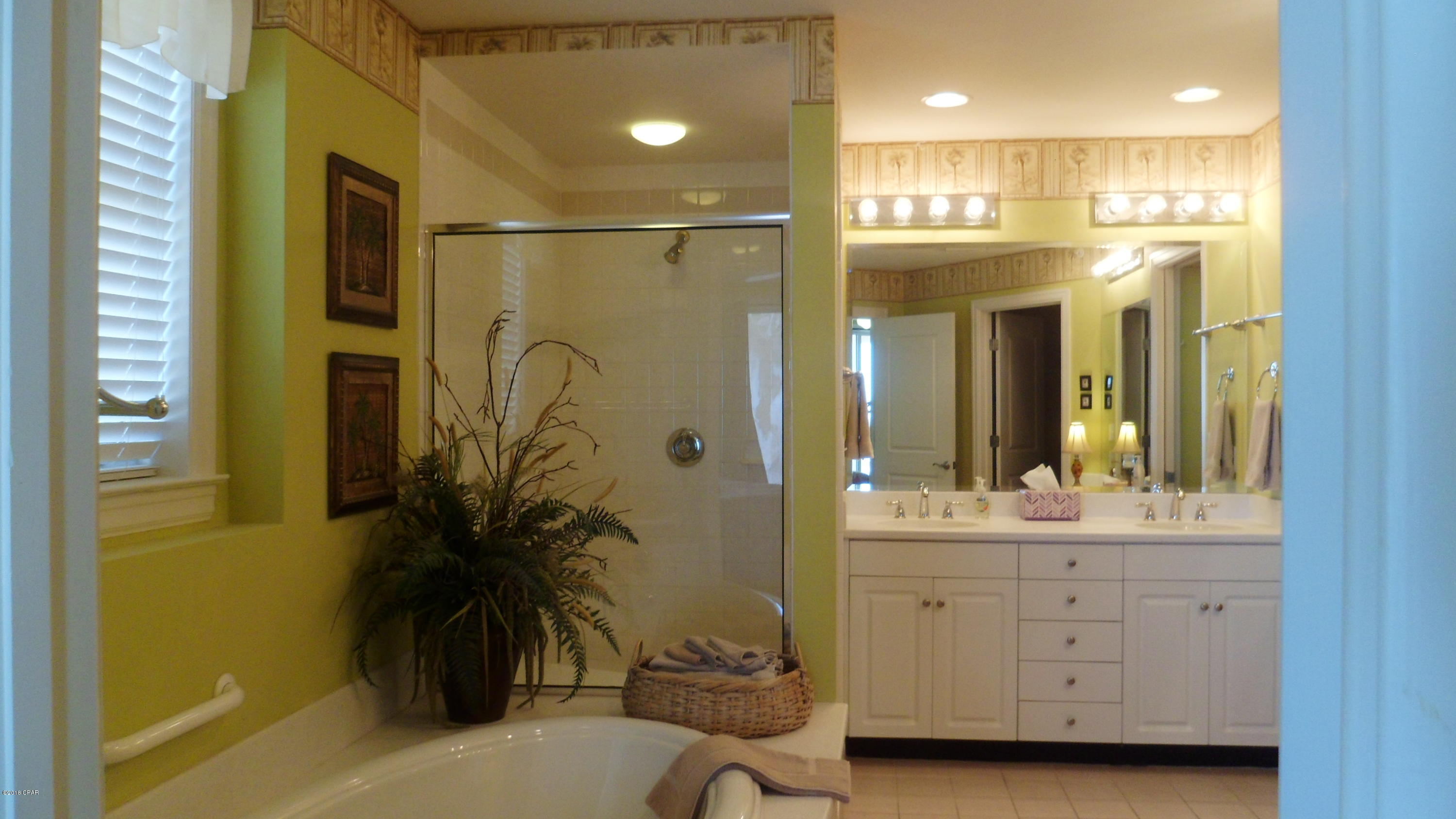 En Soleil Condo - Residential