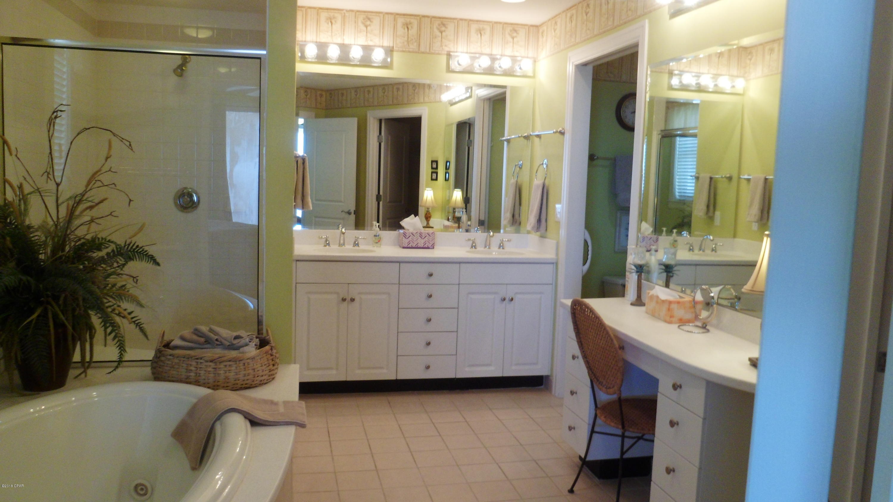 En Soleil Condo - Residential