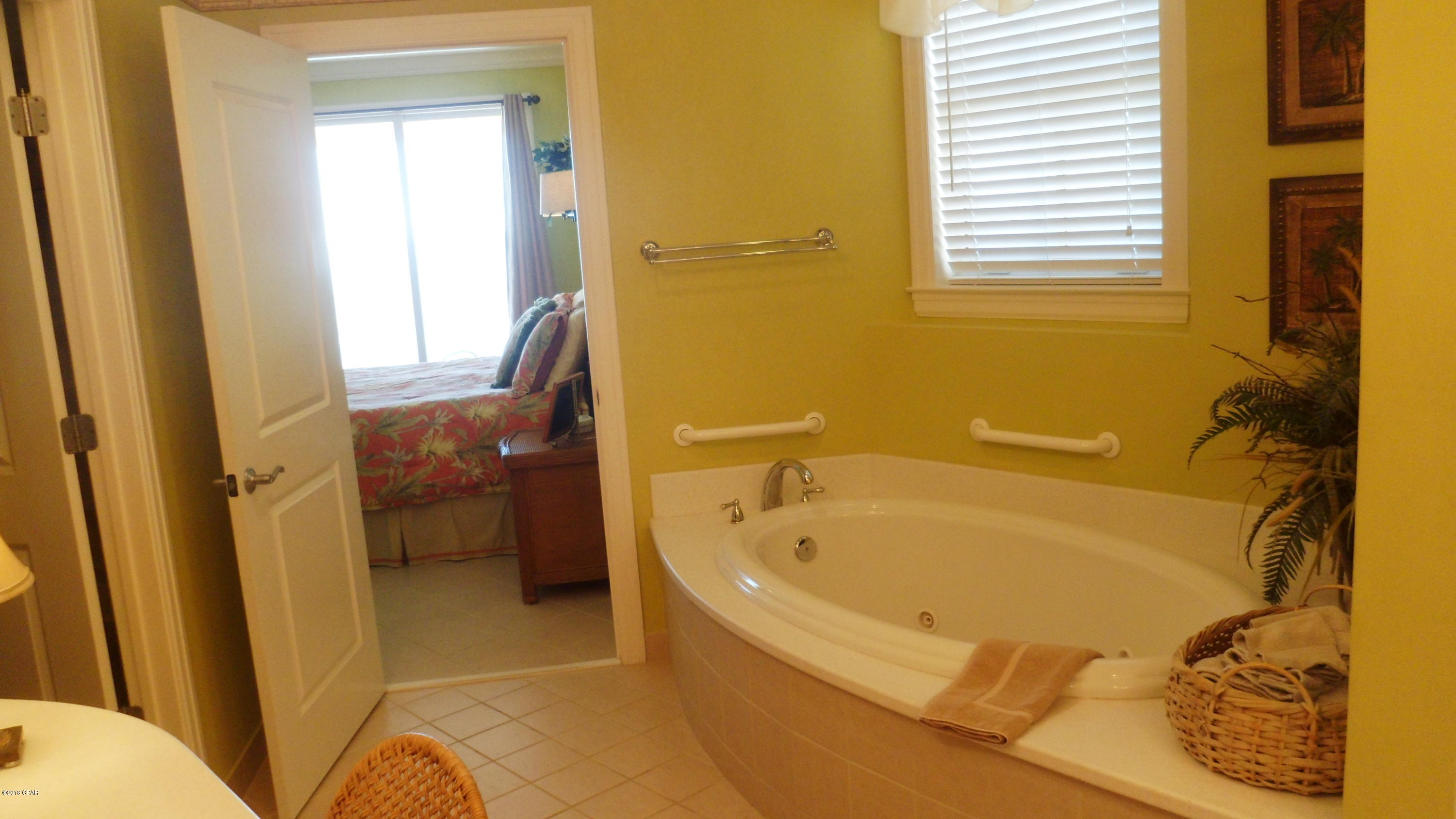 En Soleil Condo - Residential