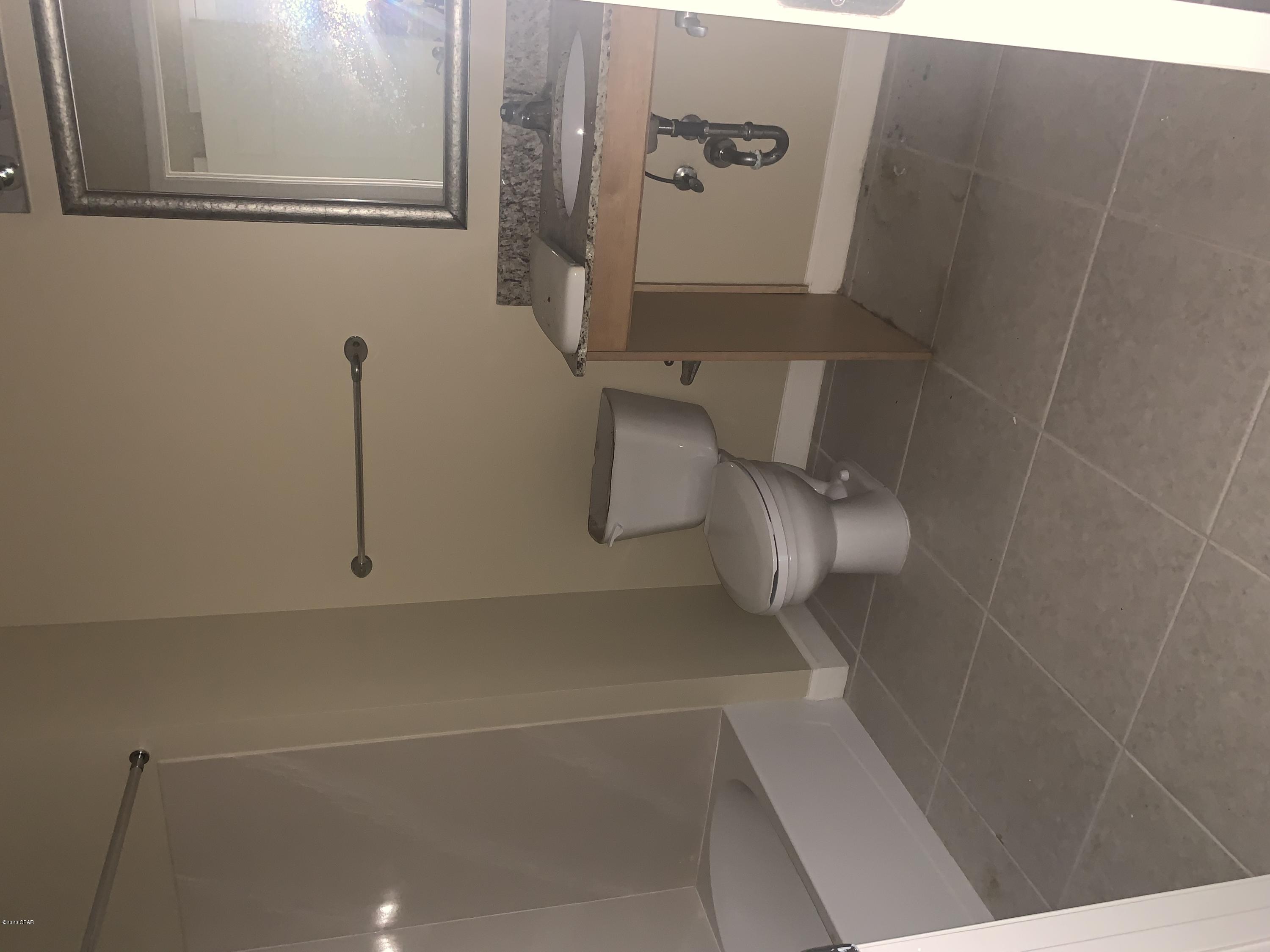 Splash Condo - Residential