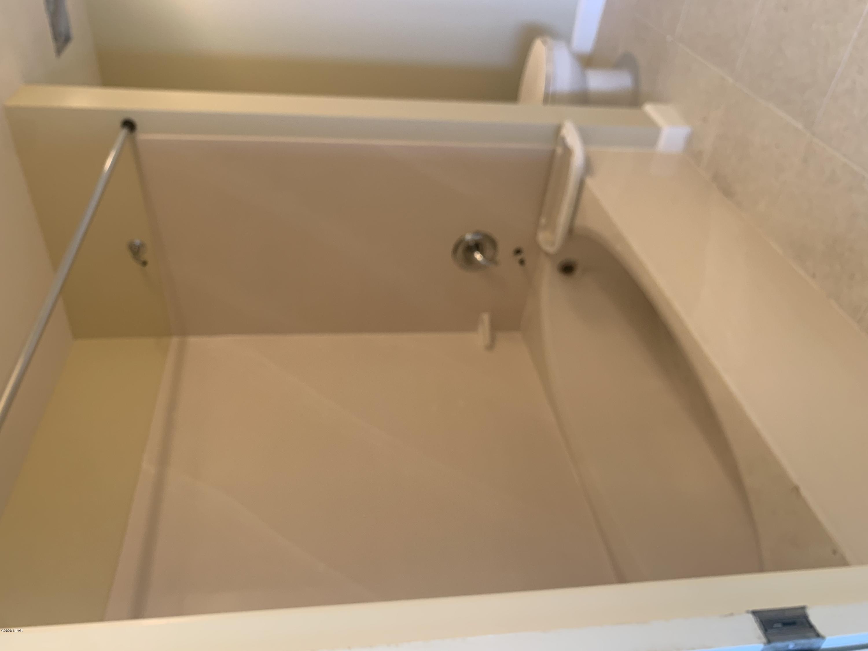 Splash Condo - Residential