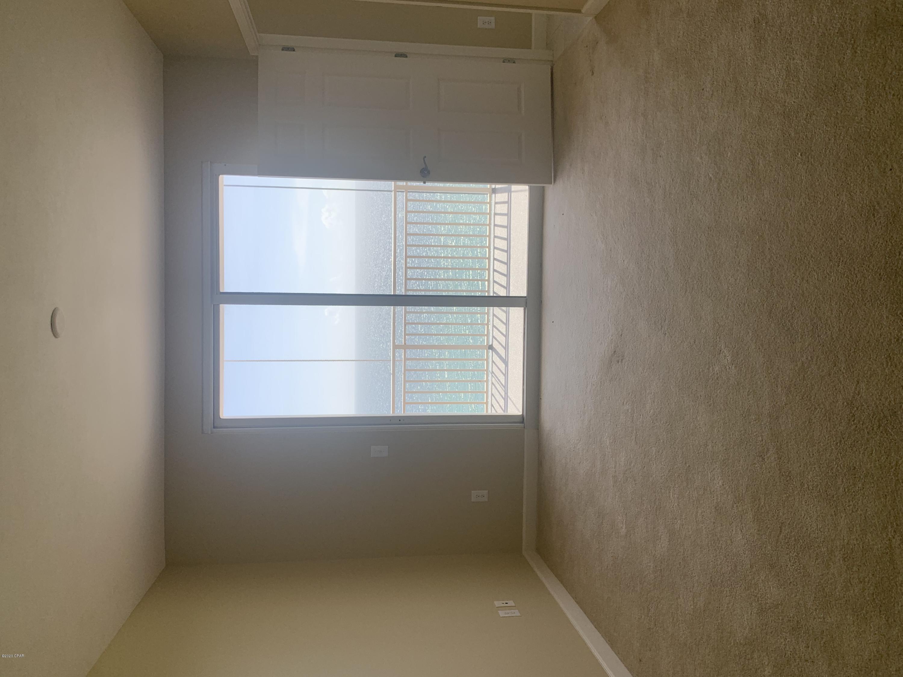 Splash Condo - Residential