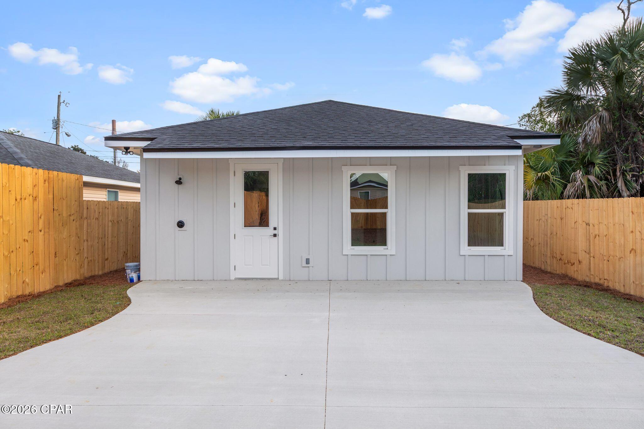 [No Recorded Subdiv] - Residential