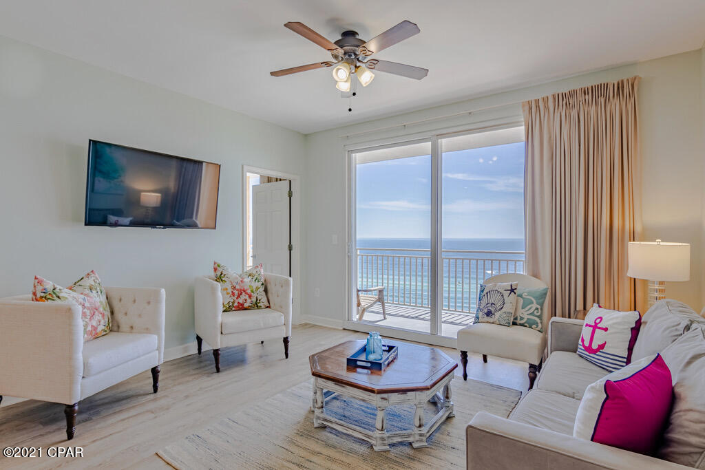 Splash Condo - Residential