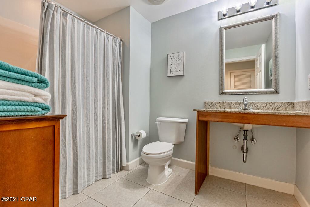 Splash Condo - Residential