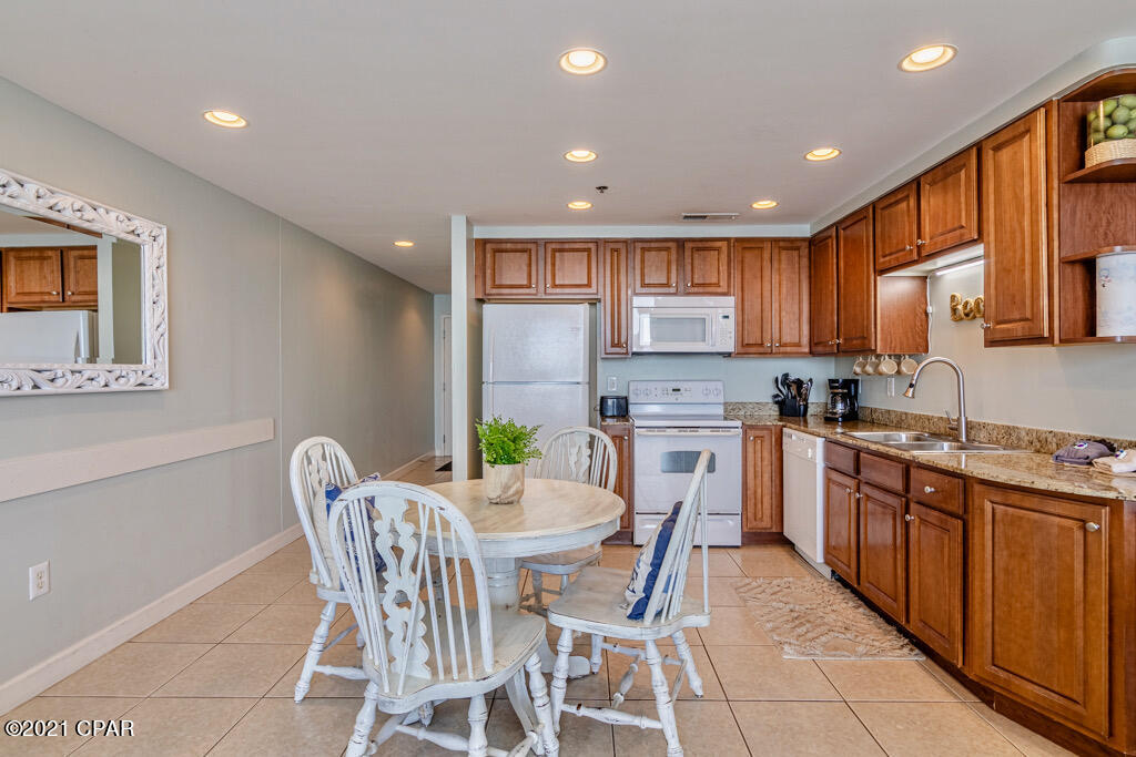 Splash Condo - Residential