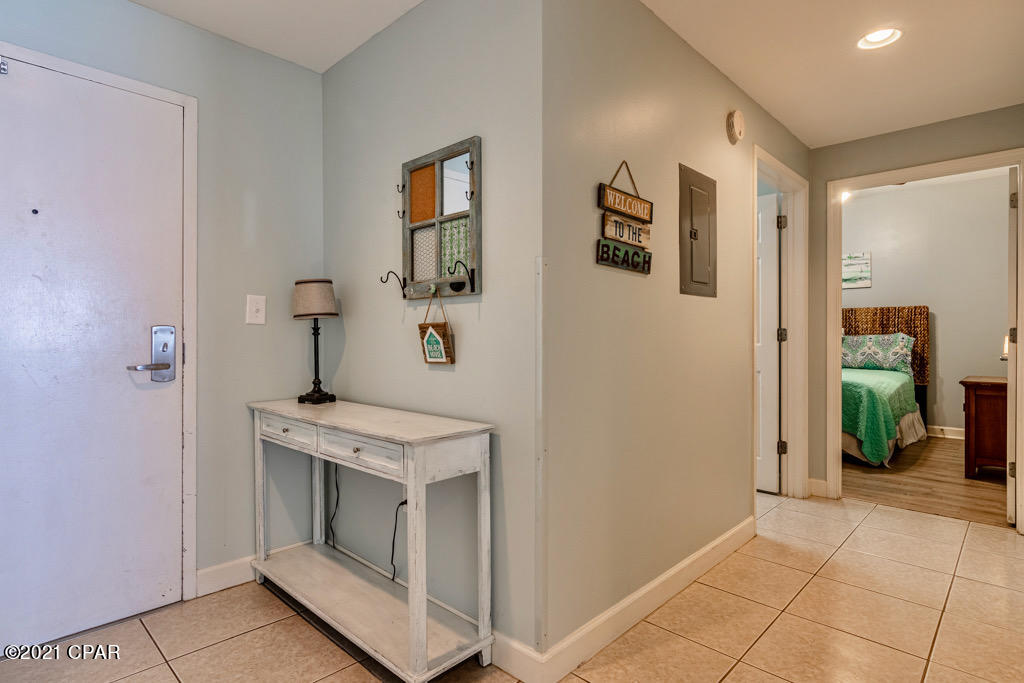 Splash Condo - Residential