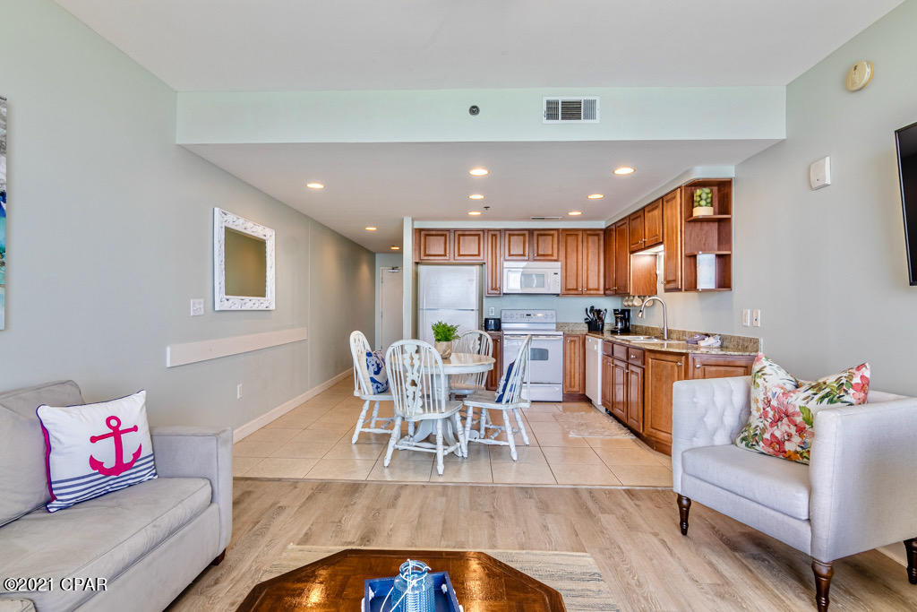 Splash Condo - Residential