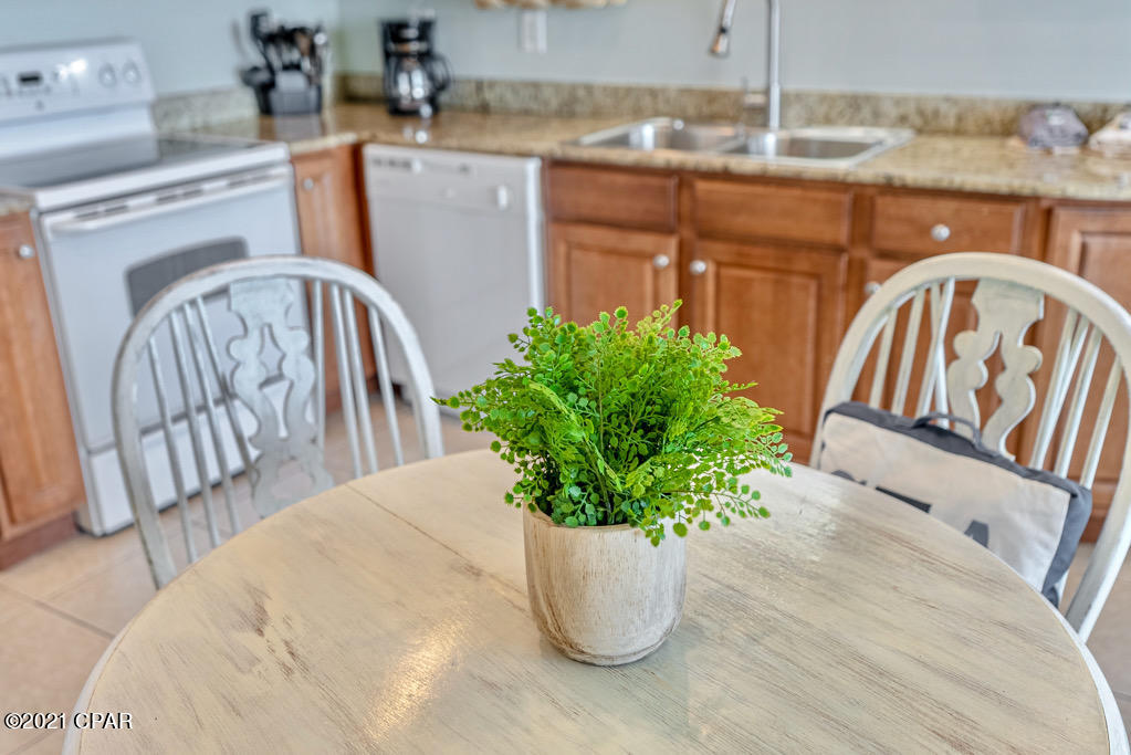 Splash Condo - Residential